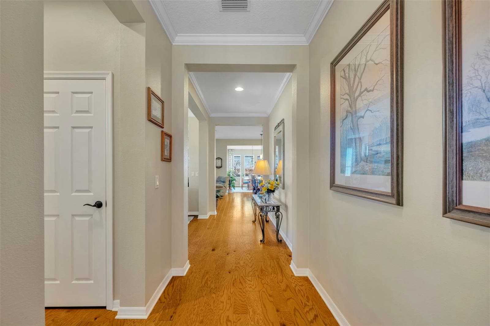 Single Family Residence at 334 SILVER MAPLE RD, GROVELAND, photo 6 of 57