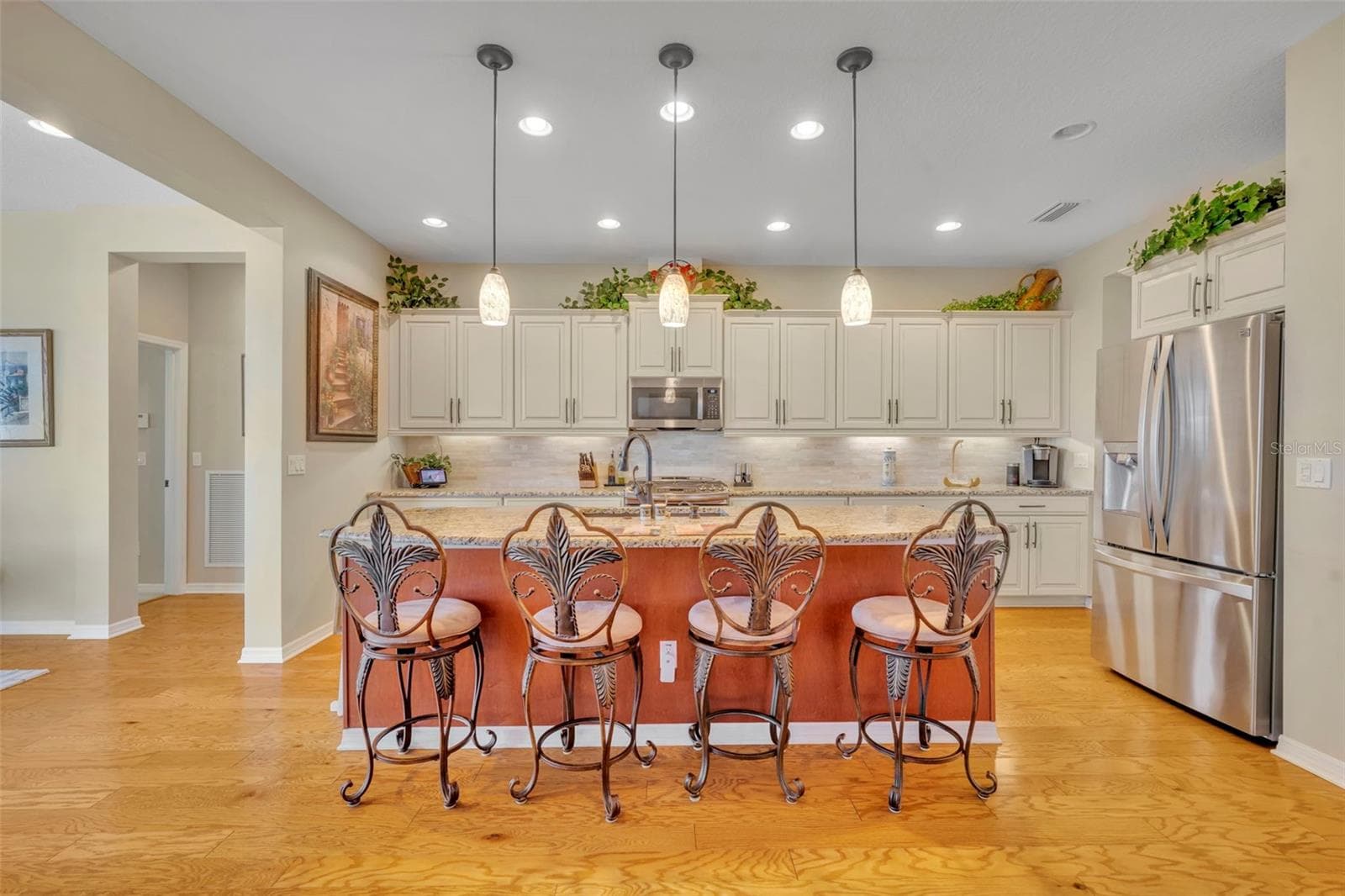 Single Family Residence at 334 SILVER MAPLE RD, GROVELAND, photo 12 of 57