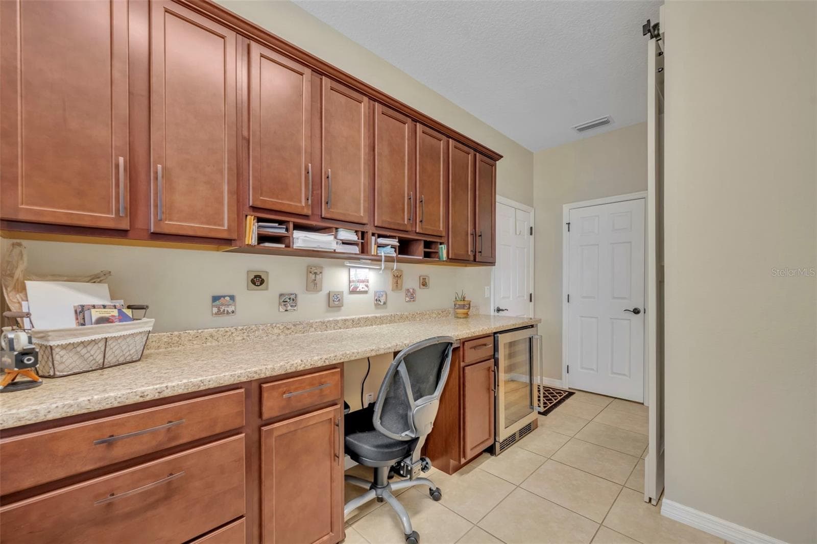Single Family Residence at 334 SILVER MAPLE RD, GROVELAND, photo 36 of 57