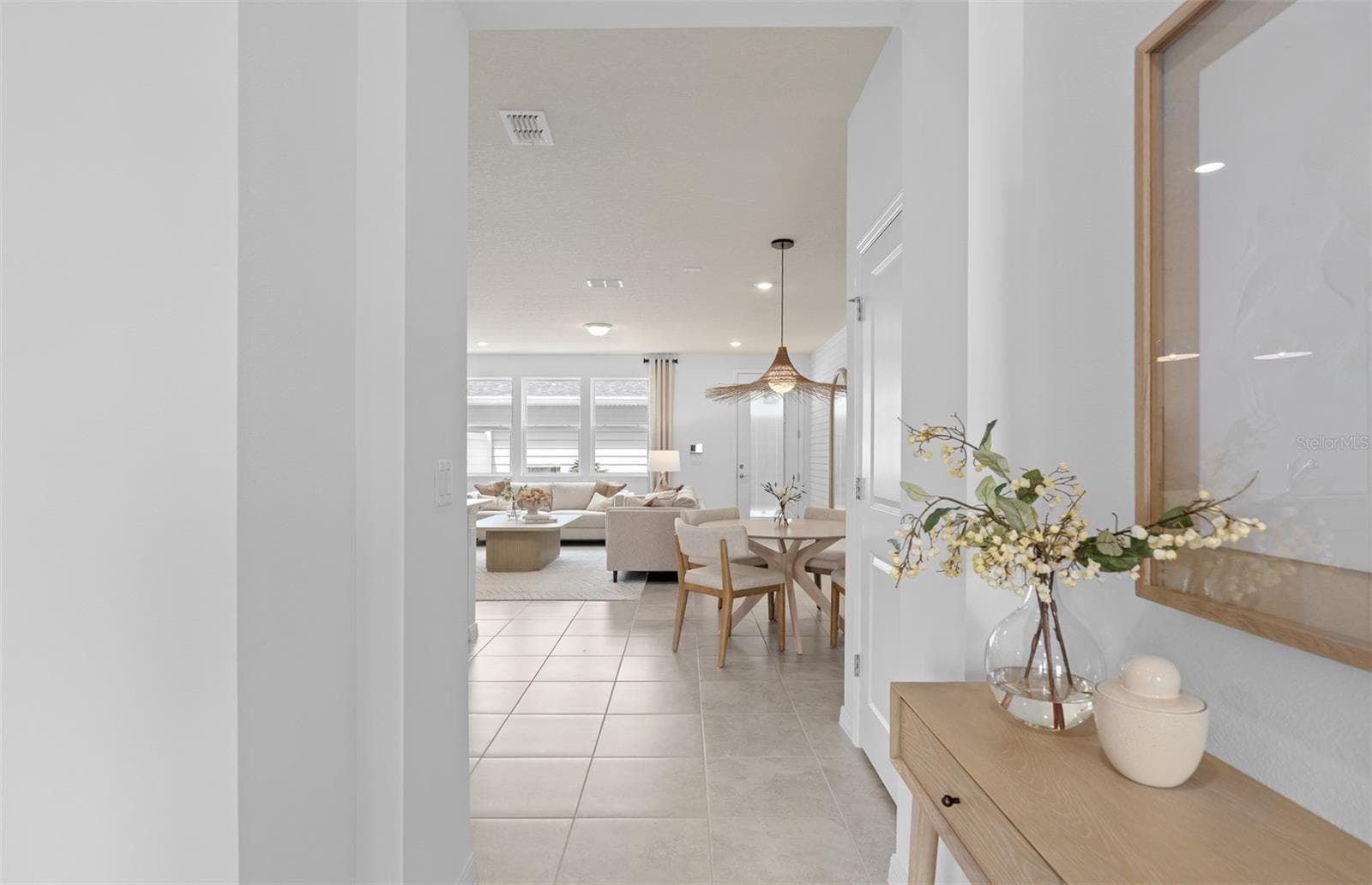 Model Home Design Only. Pictures and furnishings are for illustrative purposes only. Elevations, colors and options may vary. Furniture is for model home staging only. - 10130 HADLEY ST, ORLANDO