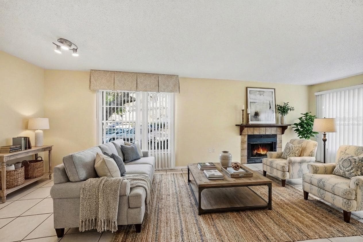 Virtually Staged - 14319 HANGING MOSS CIR #101, TAMPA