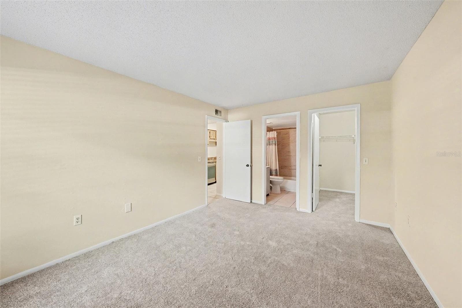 Condominium at 14319 HANGING MOSS CIR #101, TAMPA, photo 25 of 30