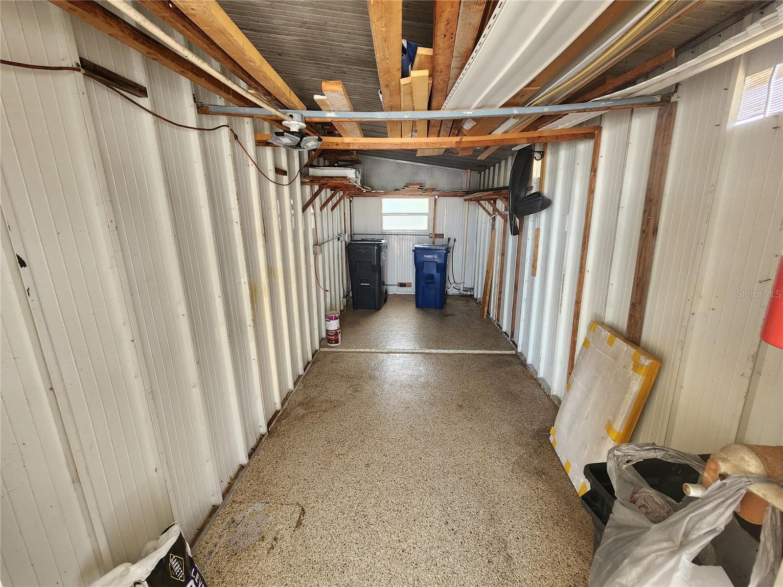 Entra Large Utility Shed with W/D hookups. - 808 53RD AVE E #191, BRADENTON