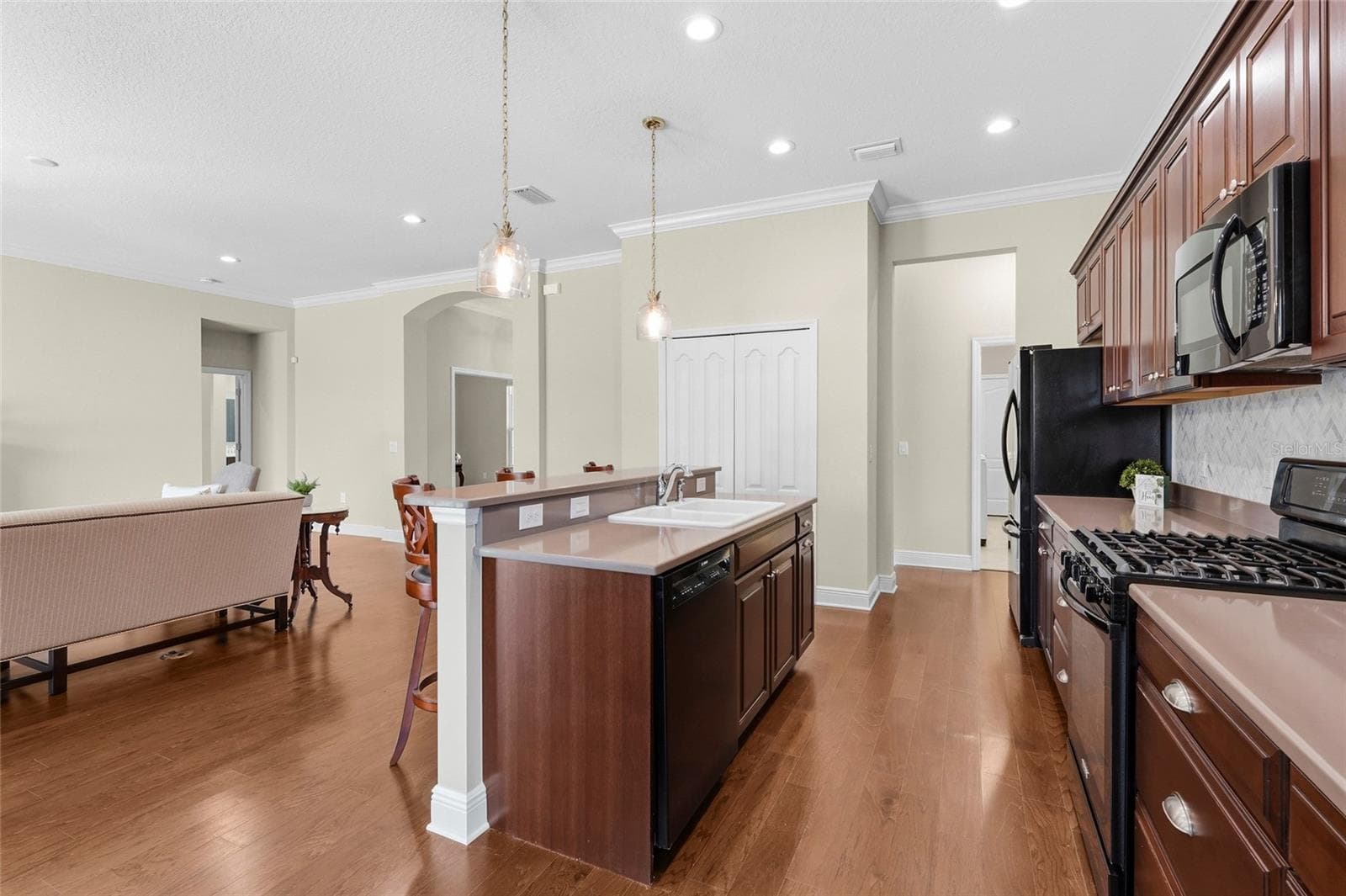 Single Family Residence at 357 MARSH CREEK RD, VENICE, photo 11 of 70
