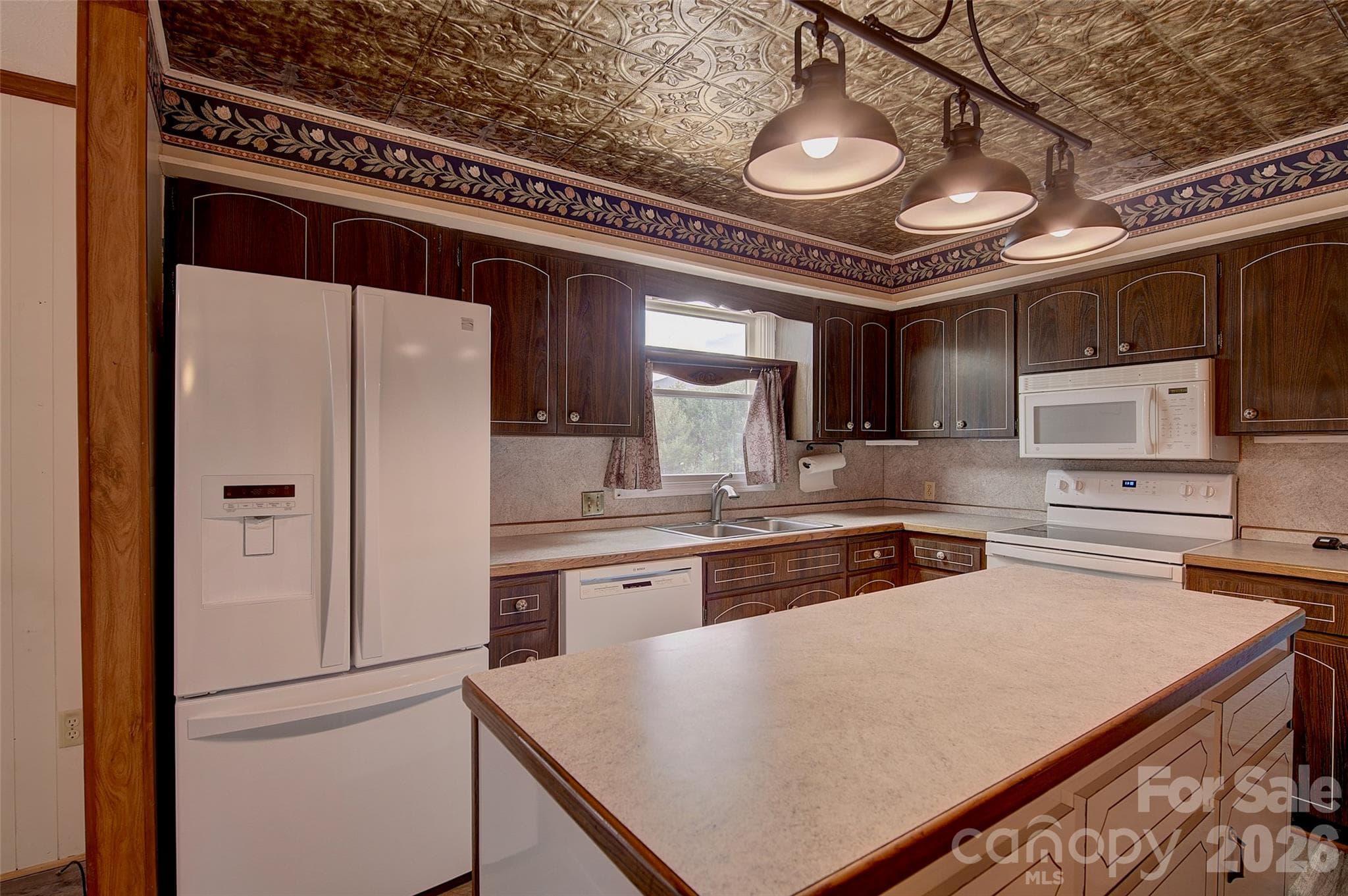 Single Family Residence at Burnsville, photo 13 of 48