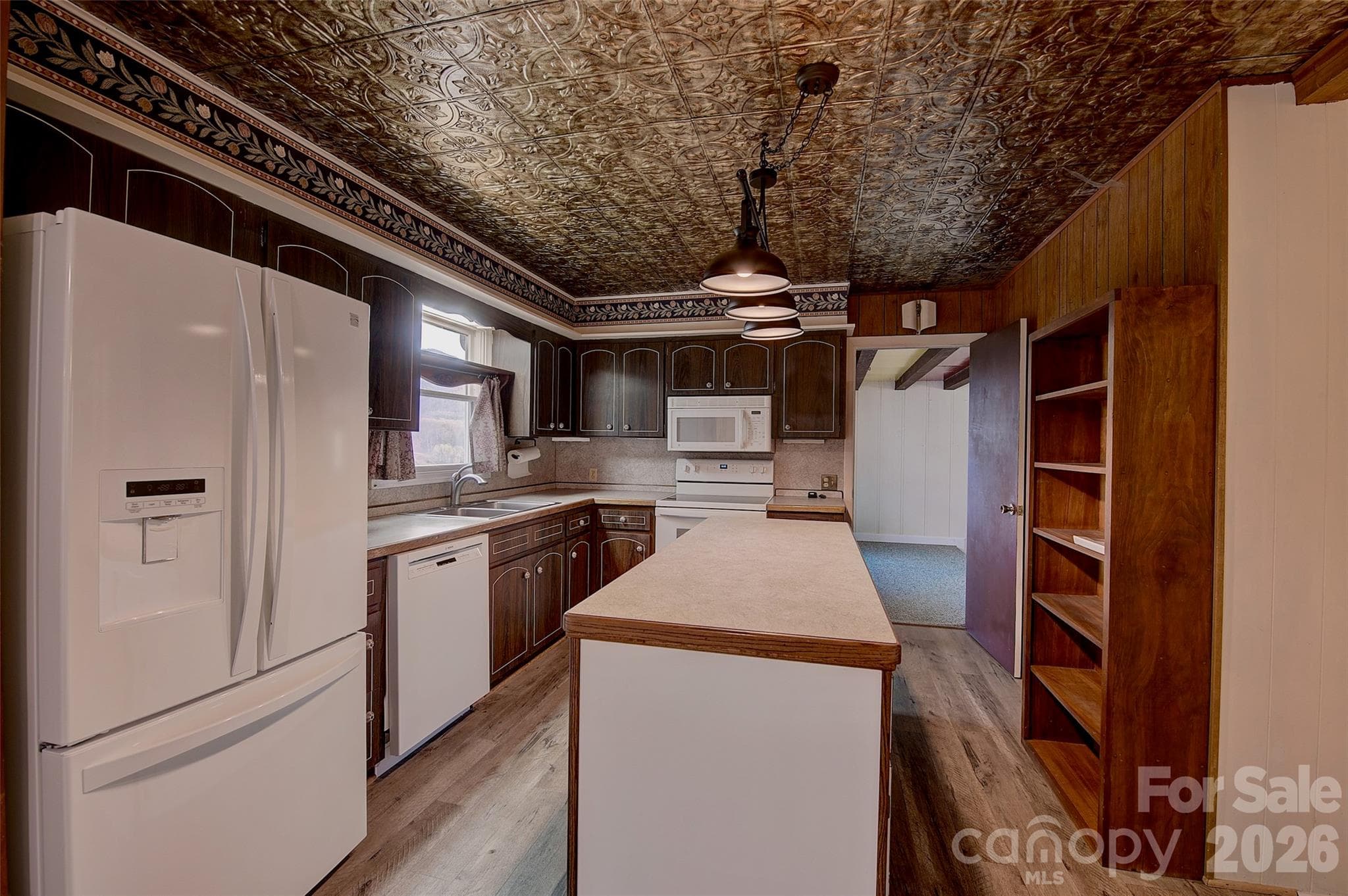 Single Family Residence at Burnsville, photo 14 of 48