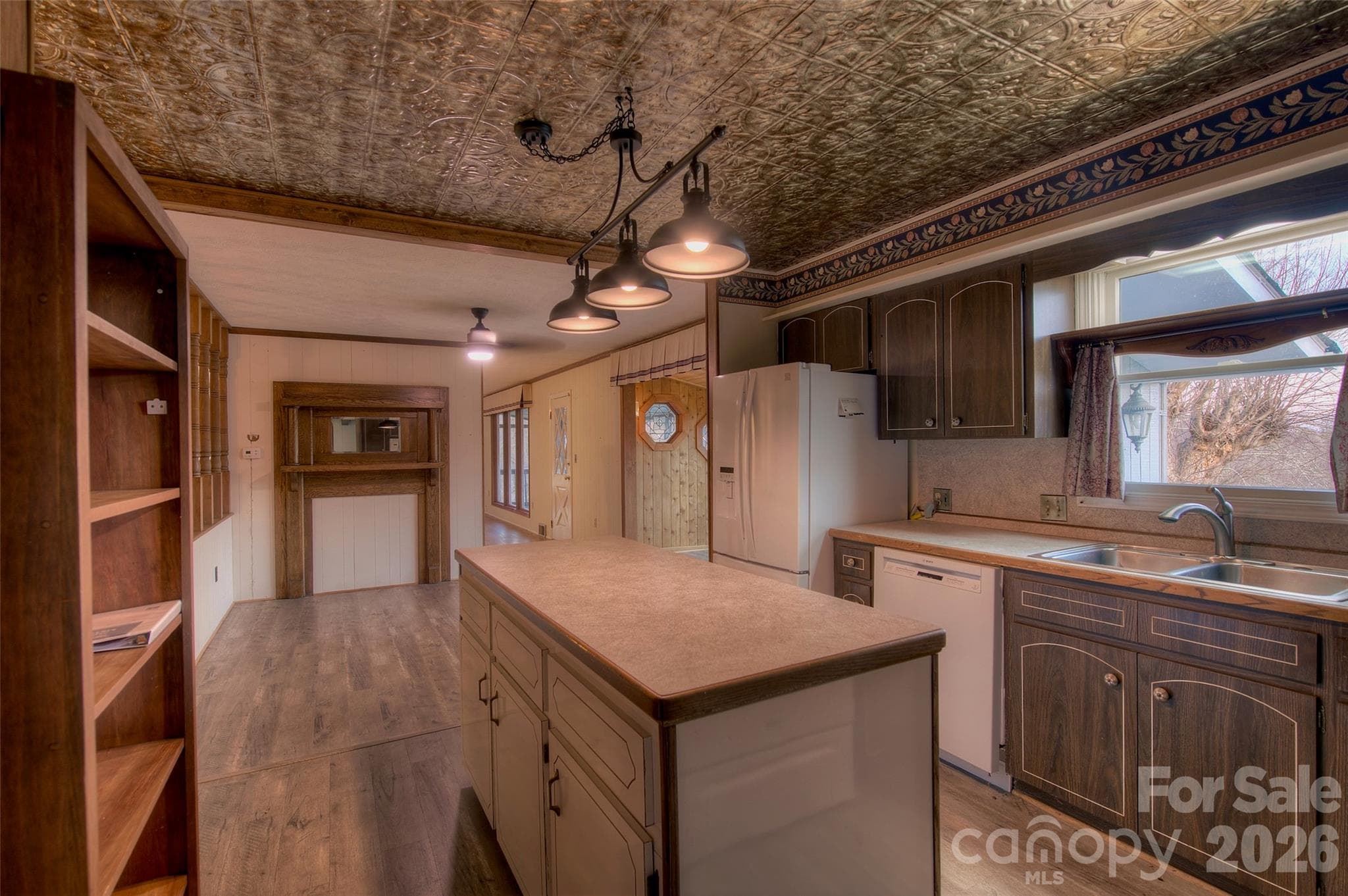Single Family Residence at Burnsville, photo 15 of 48