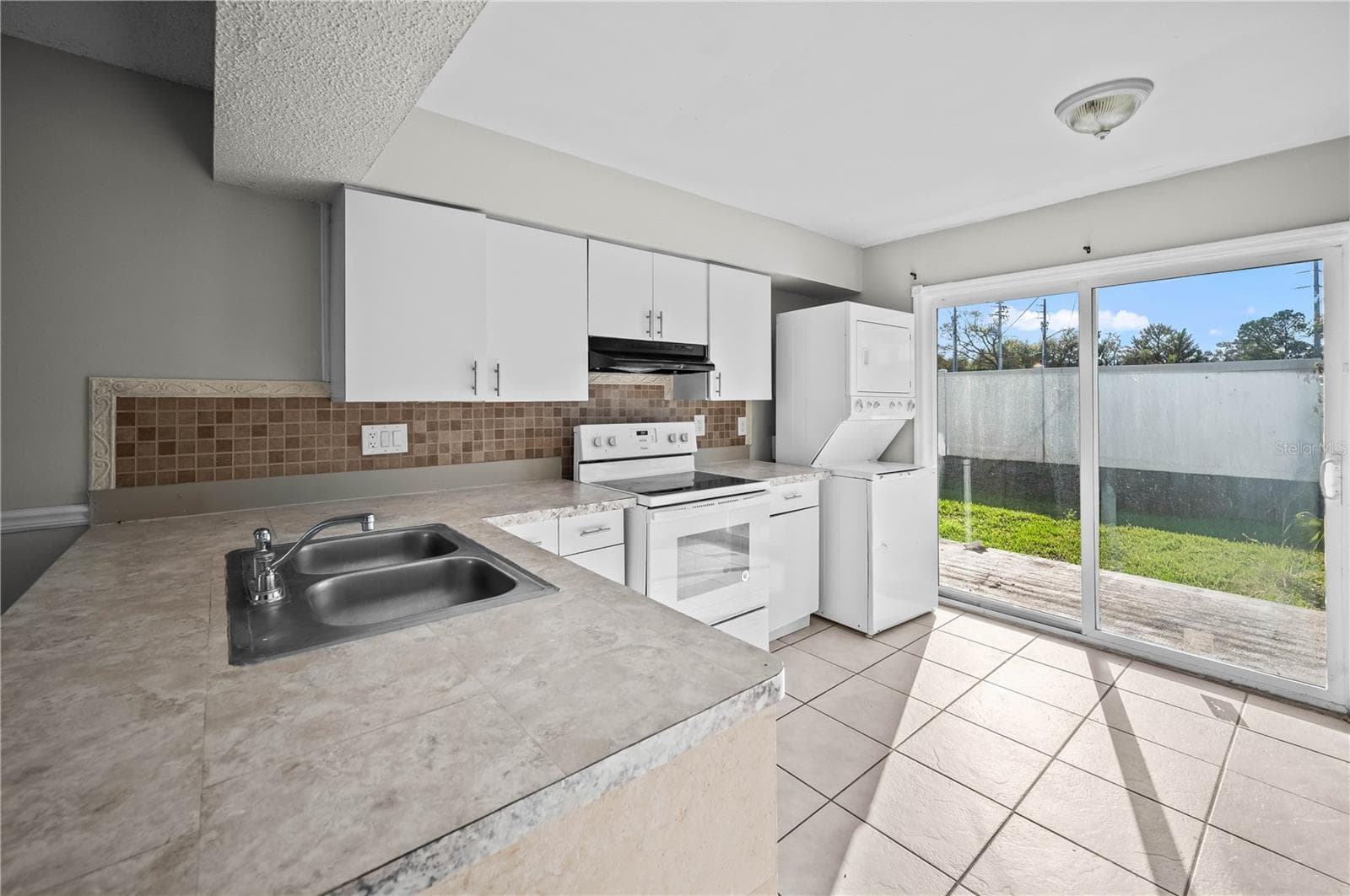 Condominium at 1896 CARALEE BLVD #2, ORLANDO, photo 8 of 18