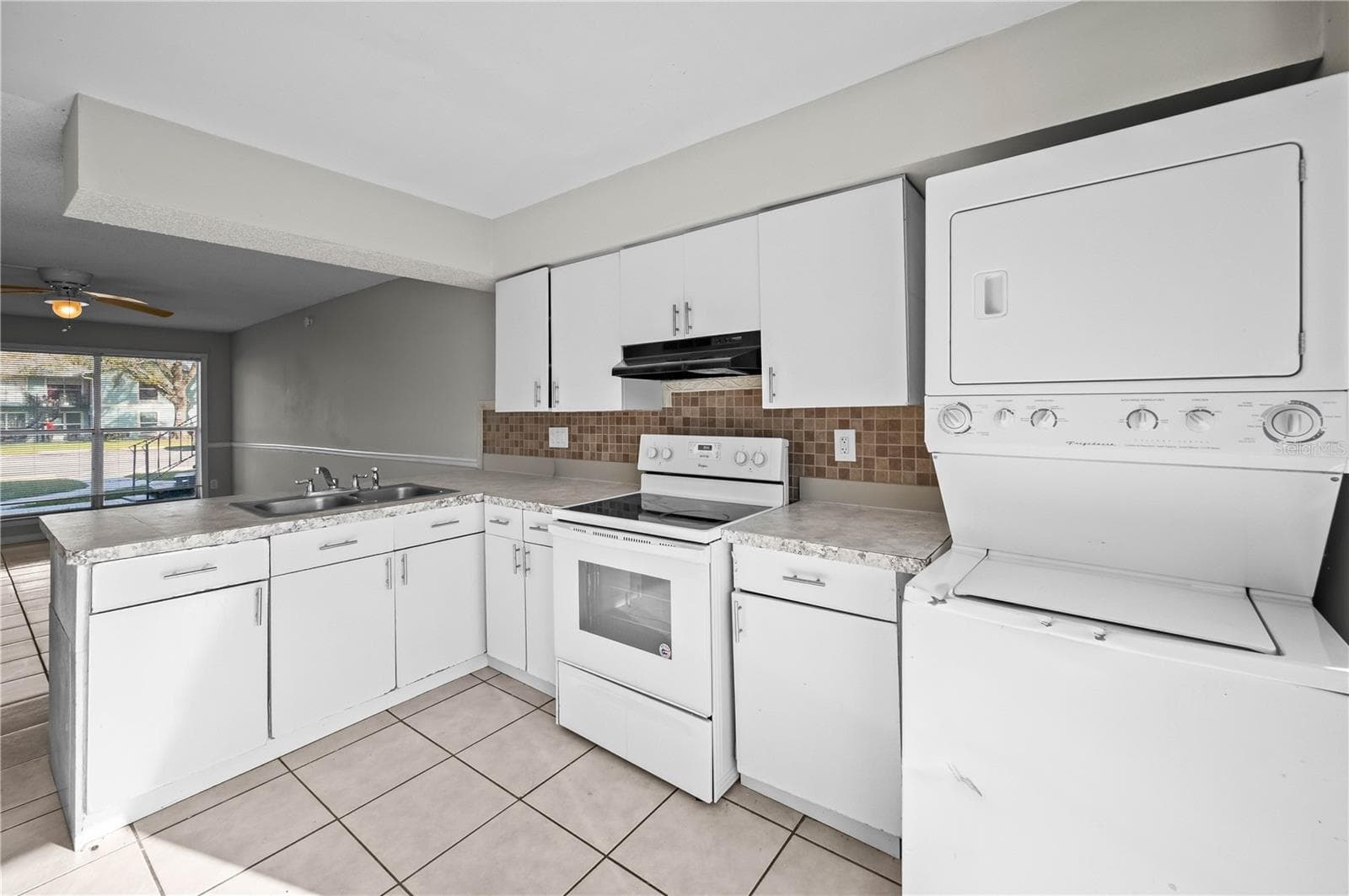 Condominium at 1896 CARALEE BLVD #2, ORLANDO, photo 9 of 18