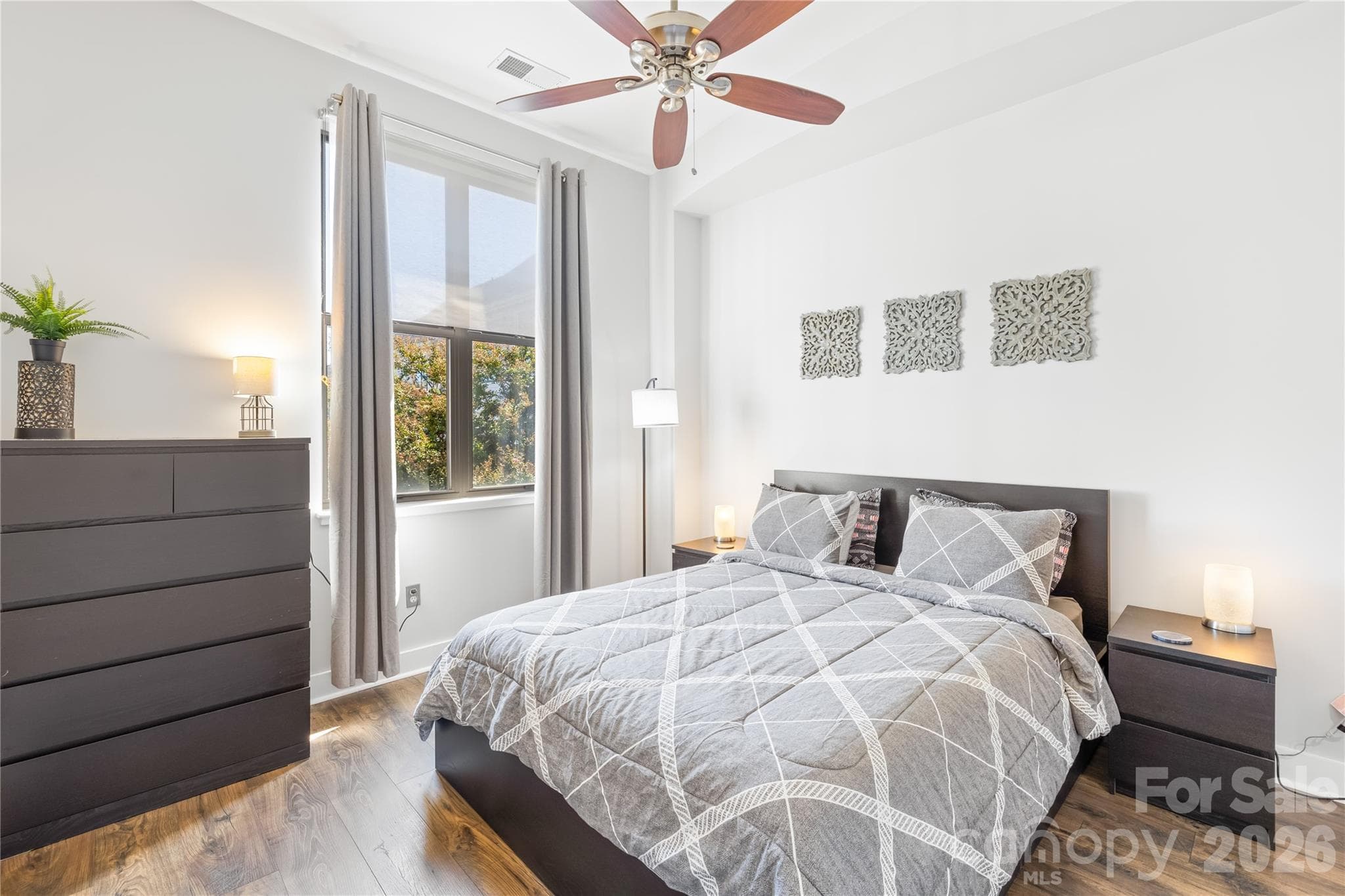 Condominium at 706 N Davidson Street, Charlotte, photo 14 of 28