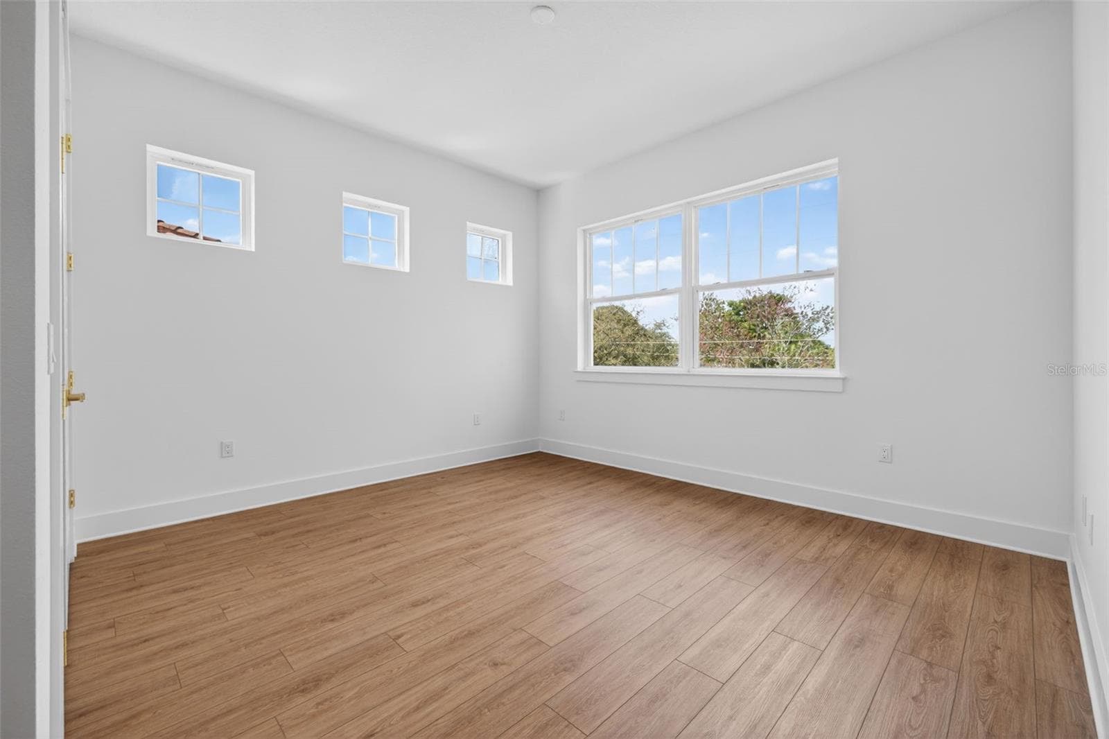 Upper Bedroom 2 with en-suite - 842 30TH AVE, ST PETERSBURG