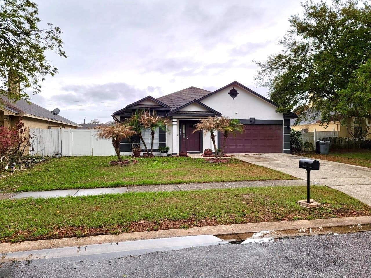 Single Family Residence at 1946 EXCALIBUR DR, ORLANDO, photo 3 of 13