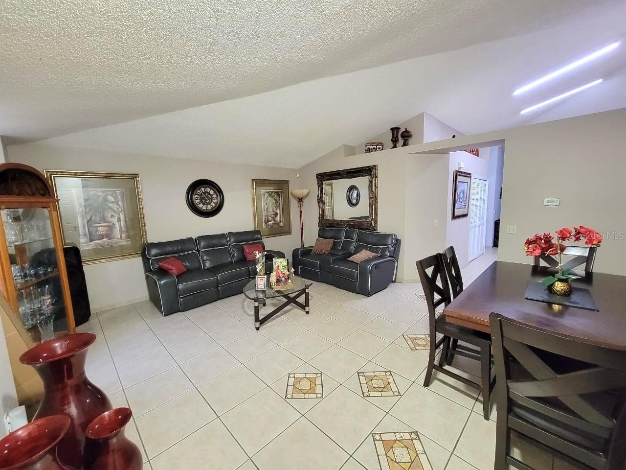 Single Family Residence at 1946 EXCALIBUR DR, ORLANDO, photo 5 of 13