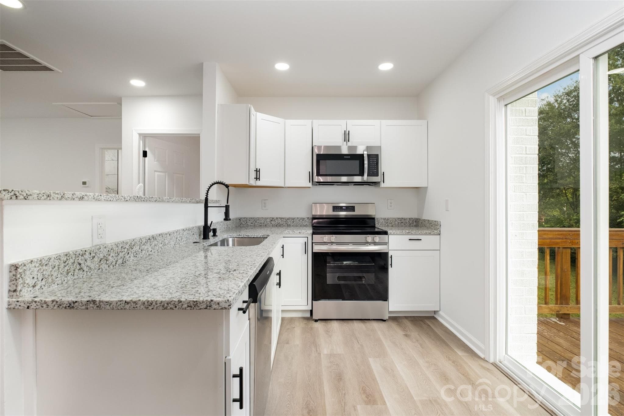 Single Family Residence at 503 Circle Drive E, Shelby, photo 8 of 25