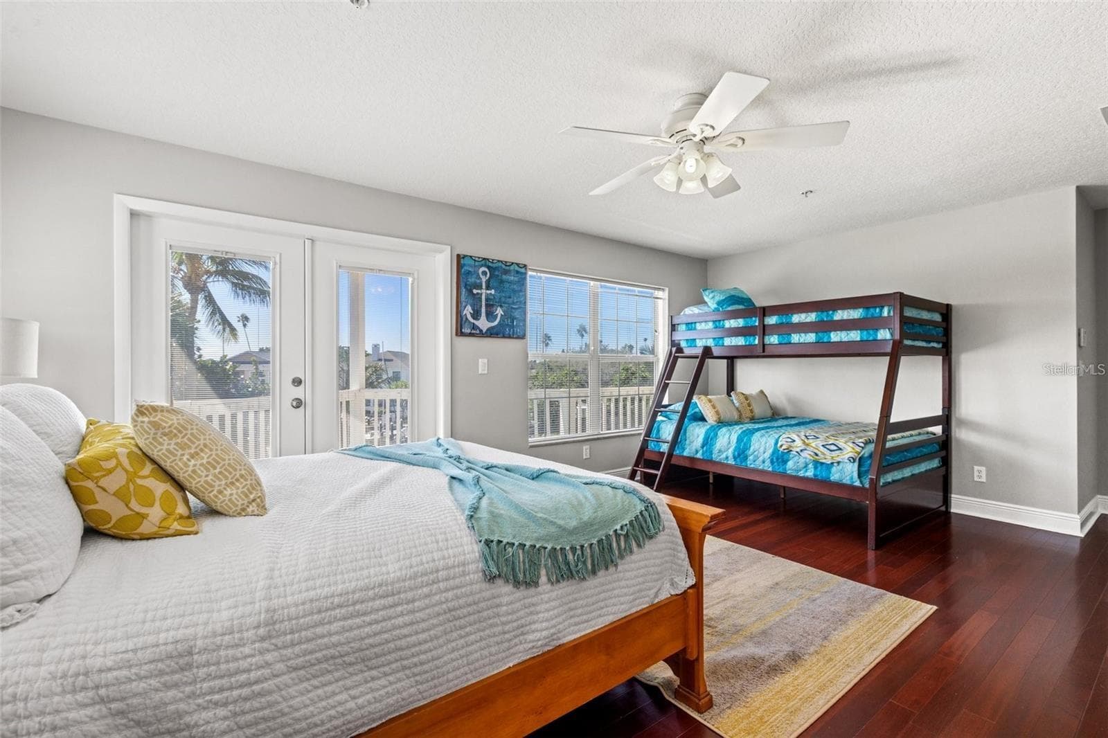 Single Family Residence at 1902 ARROWHEAD DR NE, ST PETERSBURG, photo 30 of 49