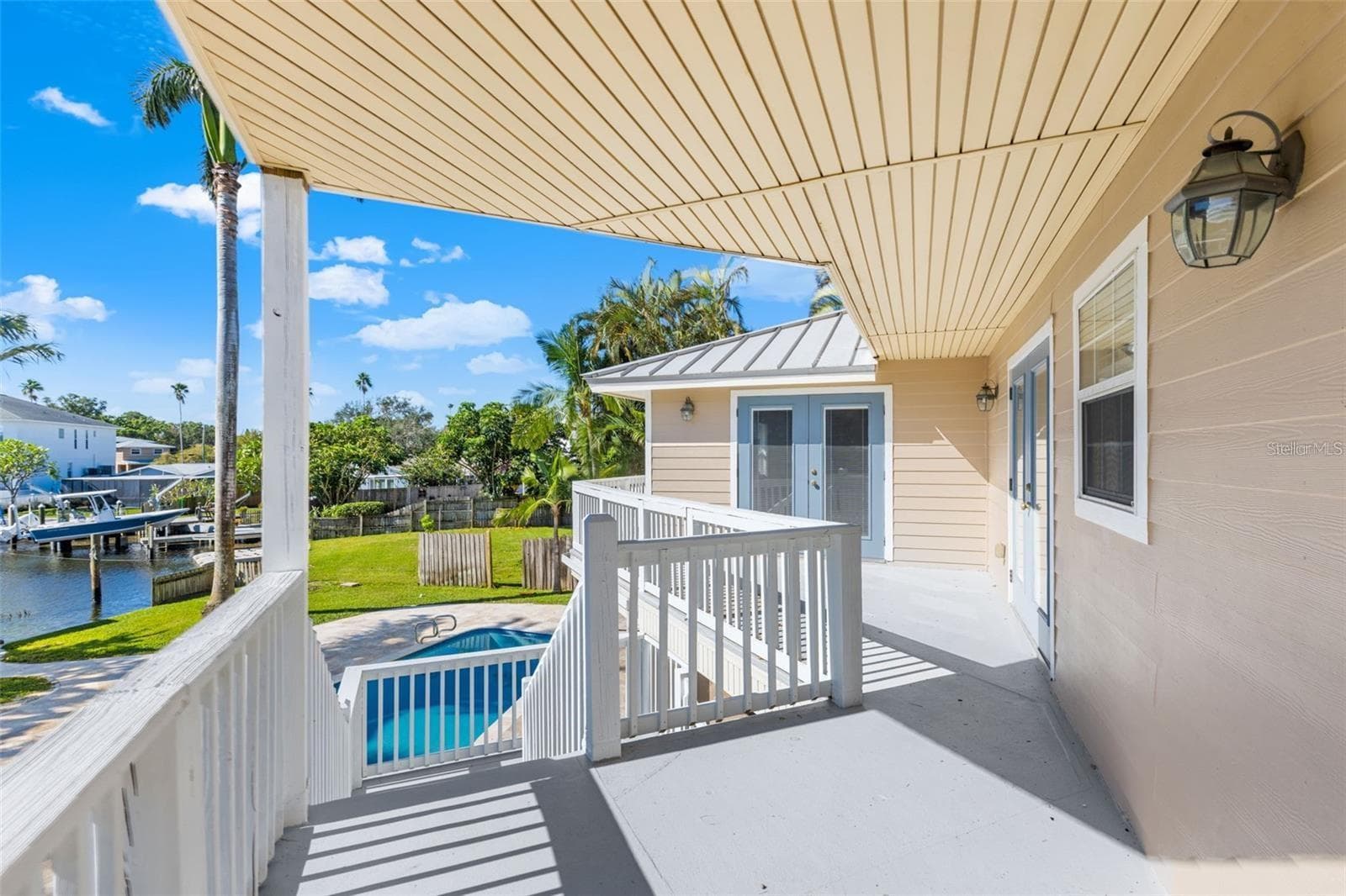Single Family Residence at 1902 ARROWHEAD DR NE, ST PETERSBURG, photo 39 of 49