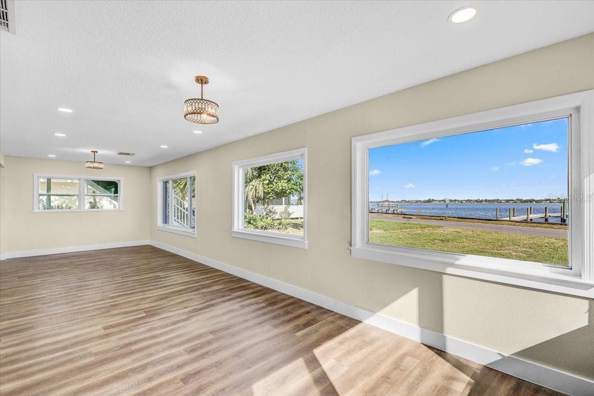 Single Family Residence at 2201 RIVERVIEW BLVD, BRADENTON, photo 11 of 69