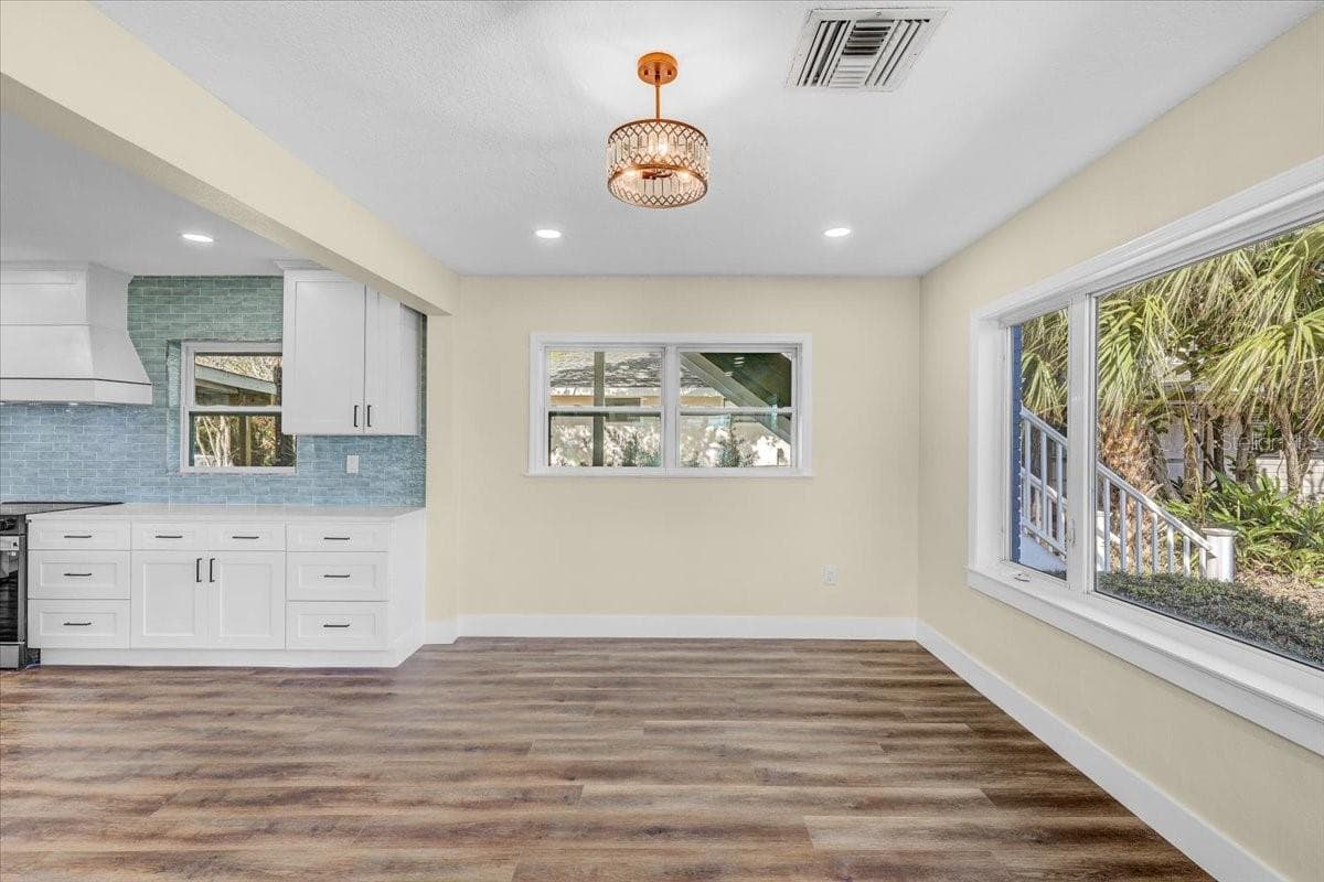 Single Family Residence at 2201 RIVERVIEW BLVD, BRADENTON, photo 12 of 69