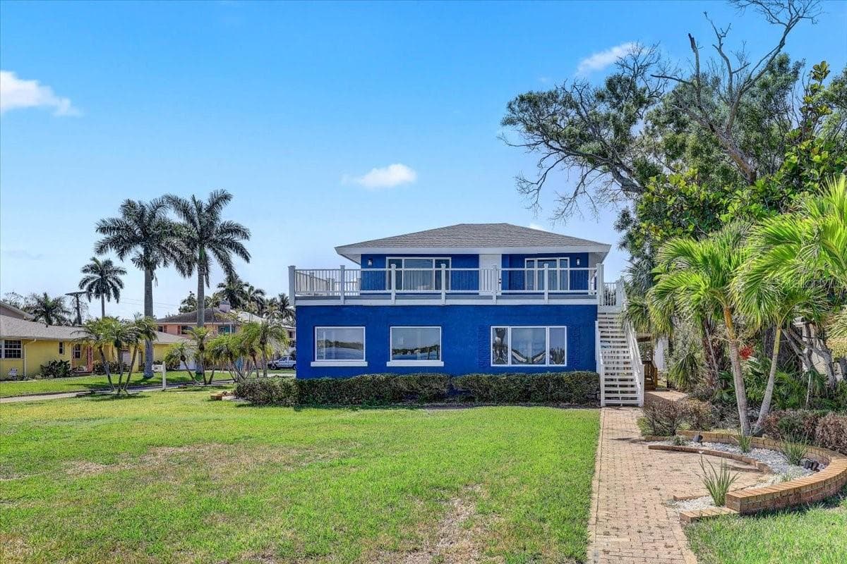 Single Family Residence at 2201 RIVERVIEW BLVD, BRADENTON, photo 47 of 69