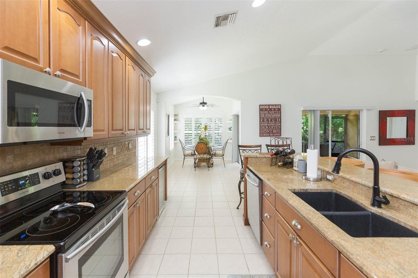 Single Family Residence at 876 ADDISON DR NE, ST PETERSBURG, photo 18 of 62