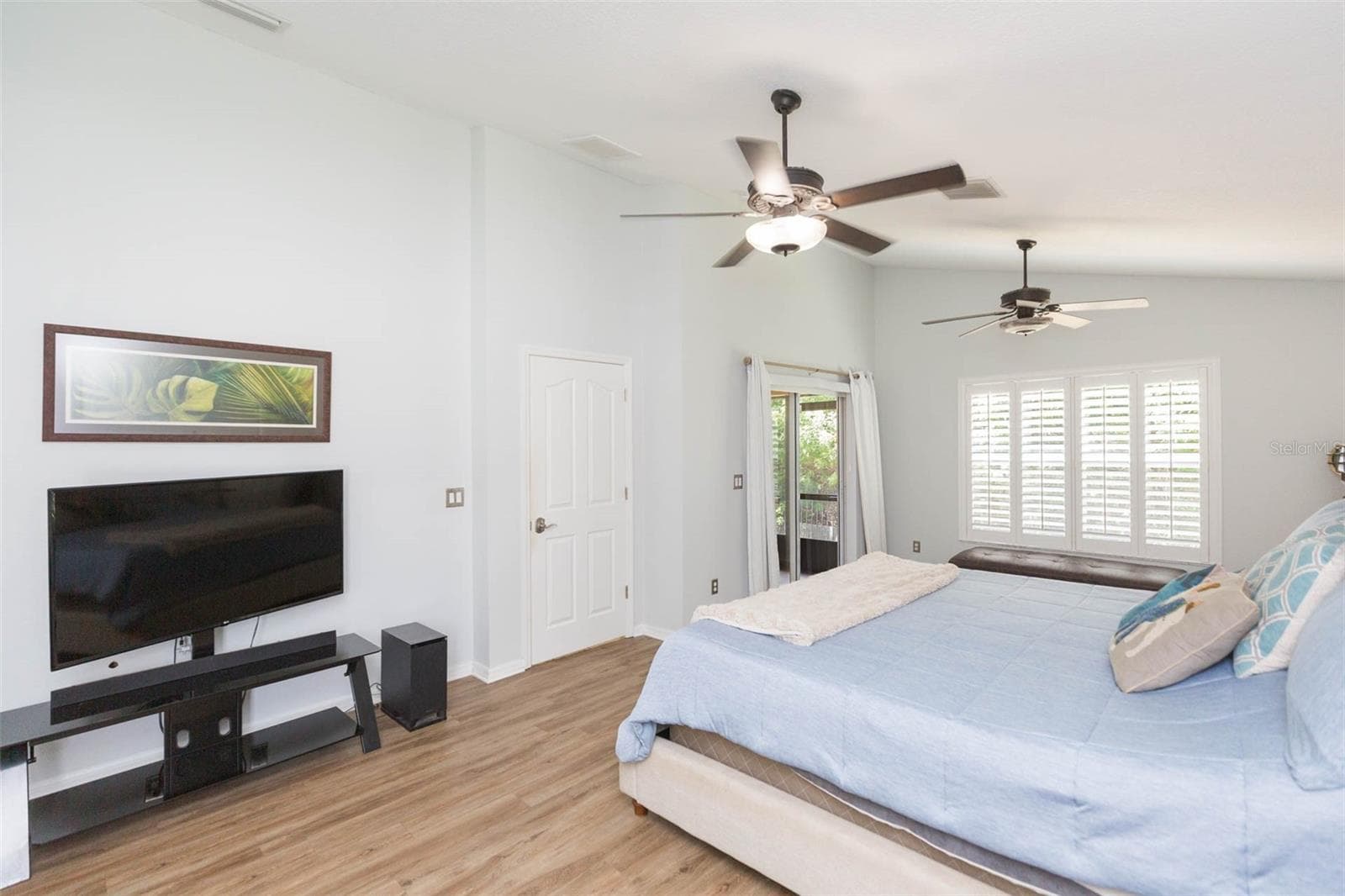 Single Family Residence at 876 ADDISON DR NE, ST PETERSBURG, photo 24 of 62
