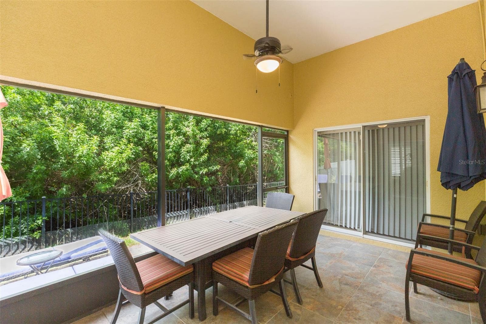 Single Family Residence at 876 ADDISON DR NE, ST PETERSBURG, photo 40 of 62