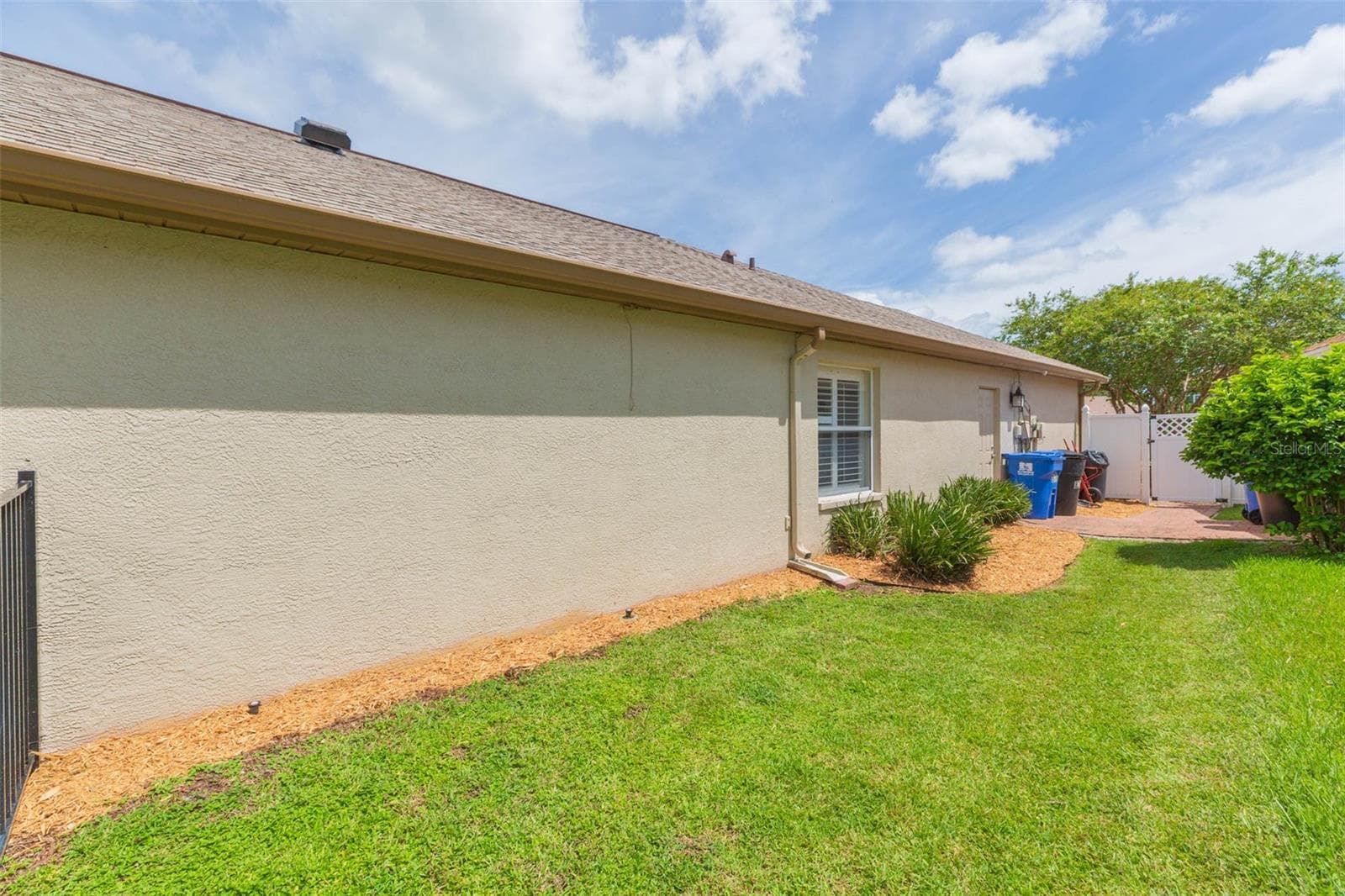 Single Family Residence at 876 ADDISON DR NE, ST PETERSBURG, photo 42 of 62