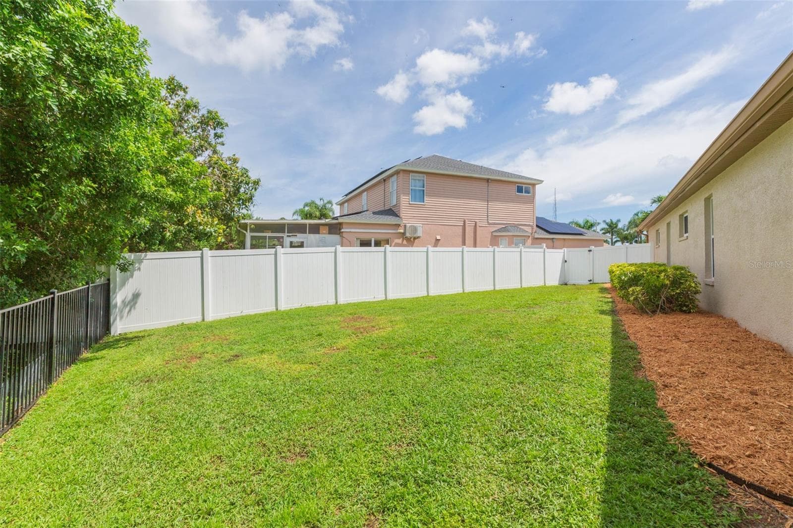 Single Family Residence at 876 ADDISON DR NE, ST PETERSBURG, photo 45 of 62