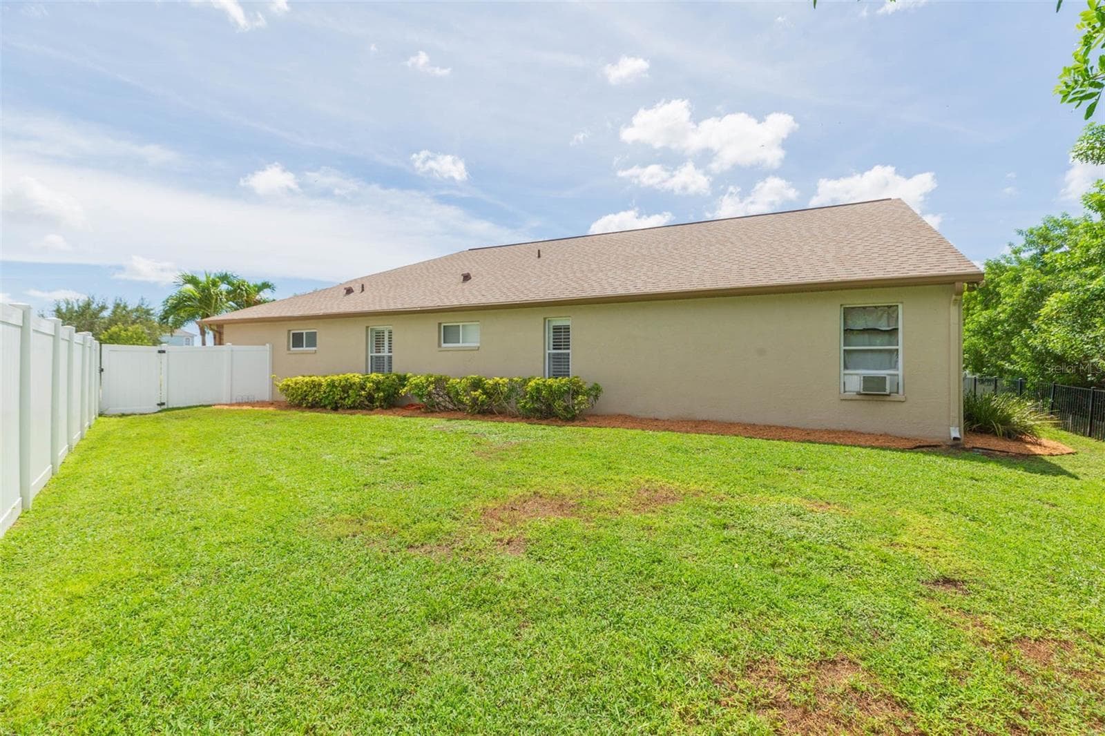 Single Family Residence at 876 ADDISON DR NE, ST PETERSBURG, photo 46 of 62