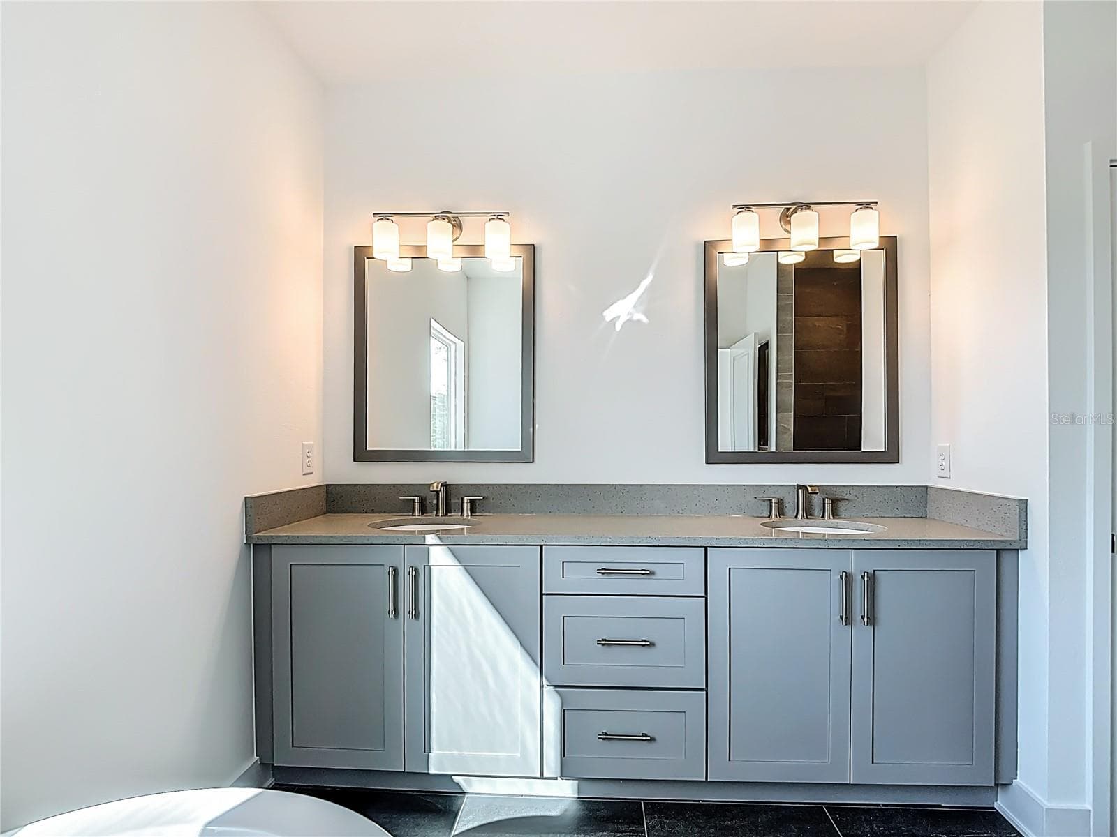 Master Bathroom - 410 S WEST SHORE BLVD, TAMPA
