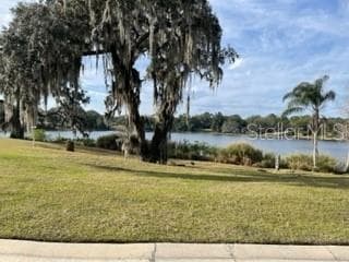 519 W BLUE WATER EDGE DR