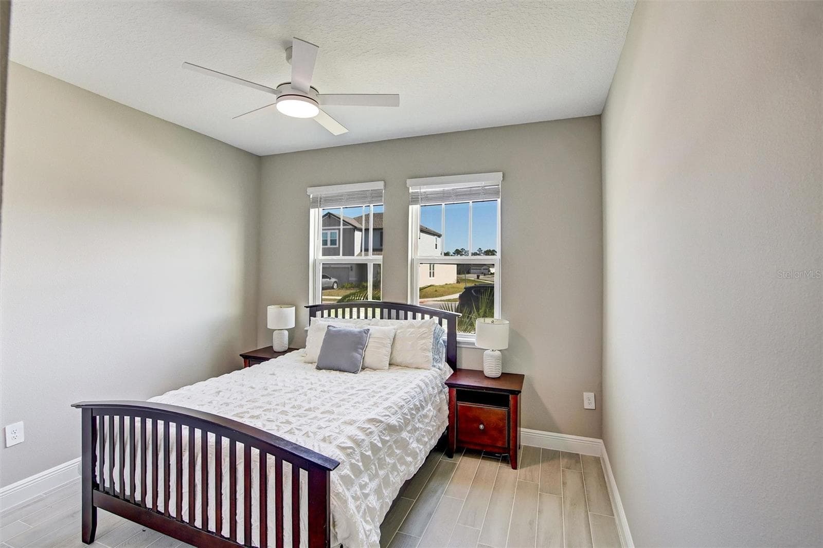 Single Family Residence at 2121 DIVOT DR, DAYTONA BEACH, photo 19 of 29
