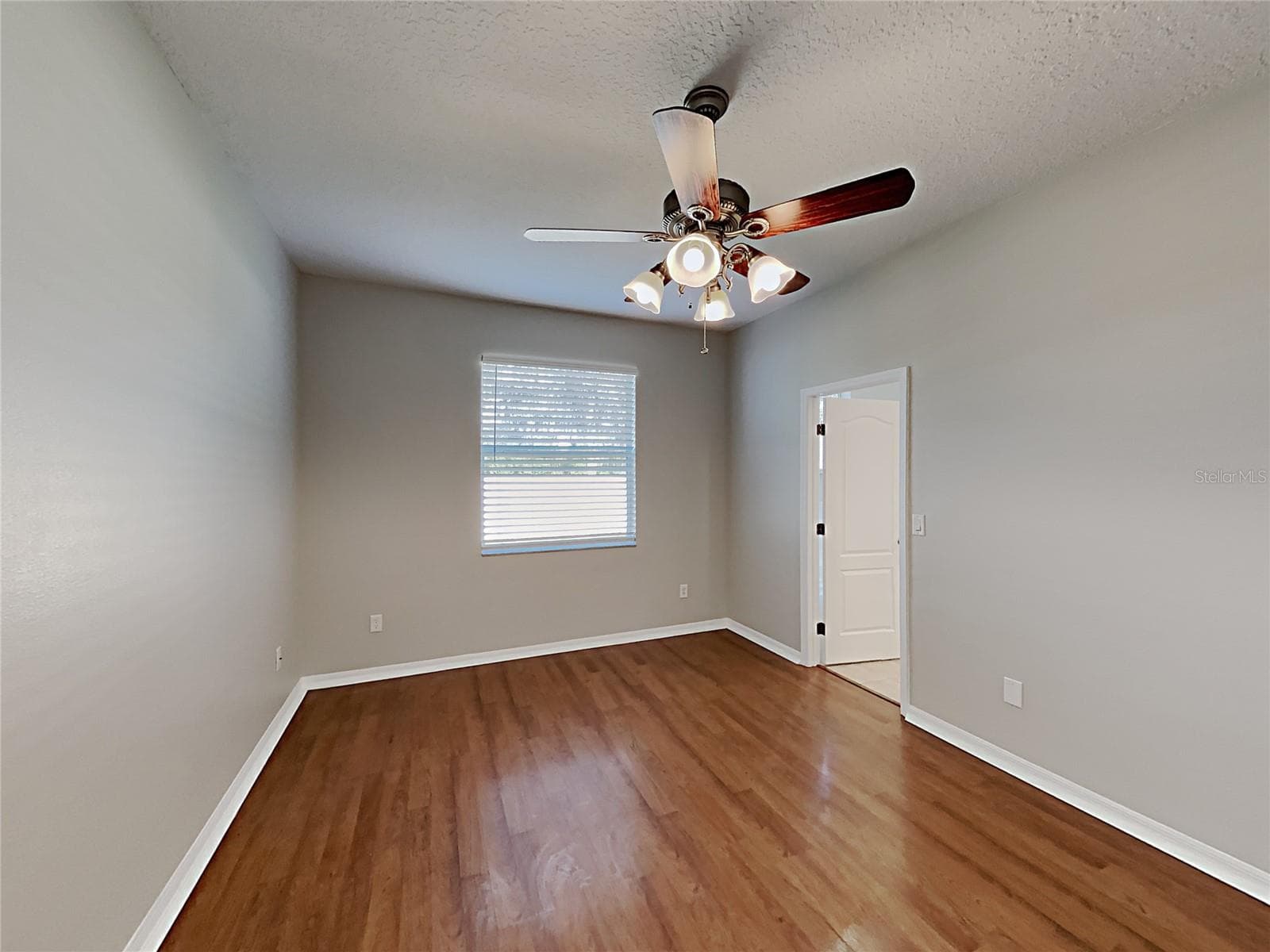 Single Family Residence at 4020 LANGDRUM DR, WESLEY CHAPEL, photo 21 of 24