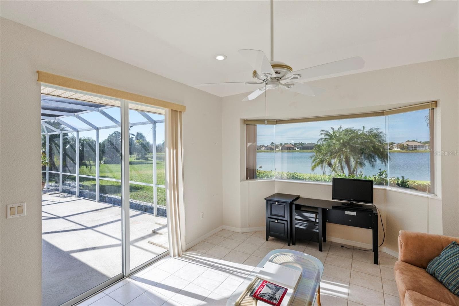 Single Family Residence at 12942 SW KINGSWAY CIR, LAKE SUZY, photo 15 of 36