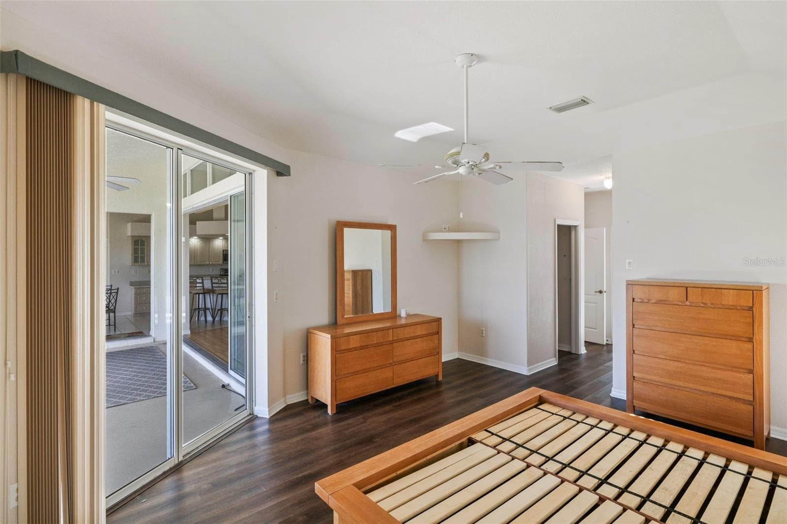 Single Family Residence at 12942 SW KINGSWAY CIR, LAKE SUZY, photo 26 of 36