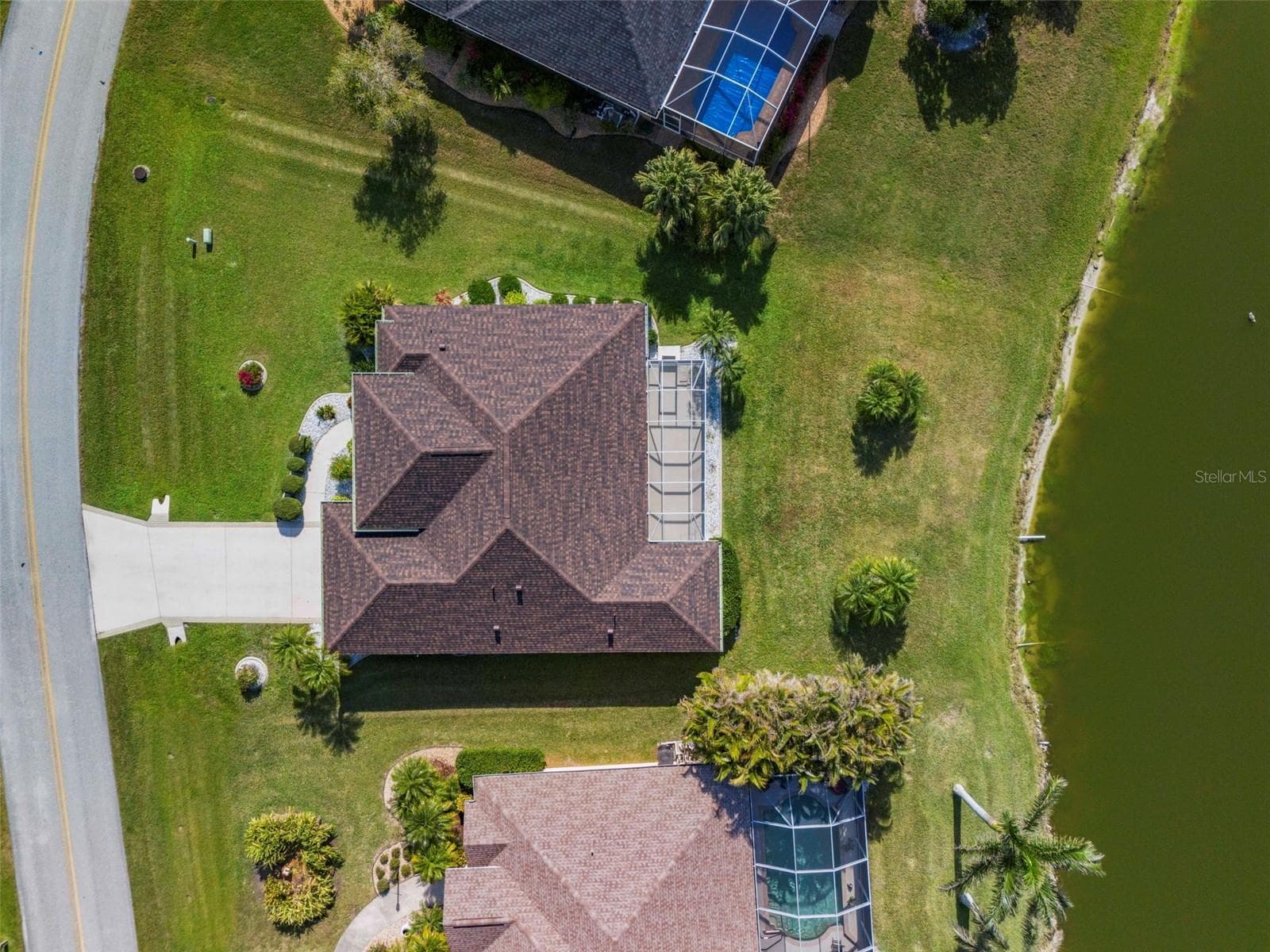 Single Family Residence at 12942 SW KINGSWAY CIR, LAKE SUZY, photo 33 of 36