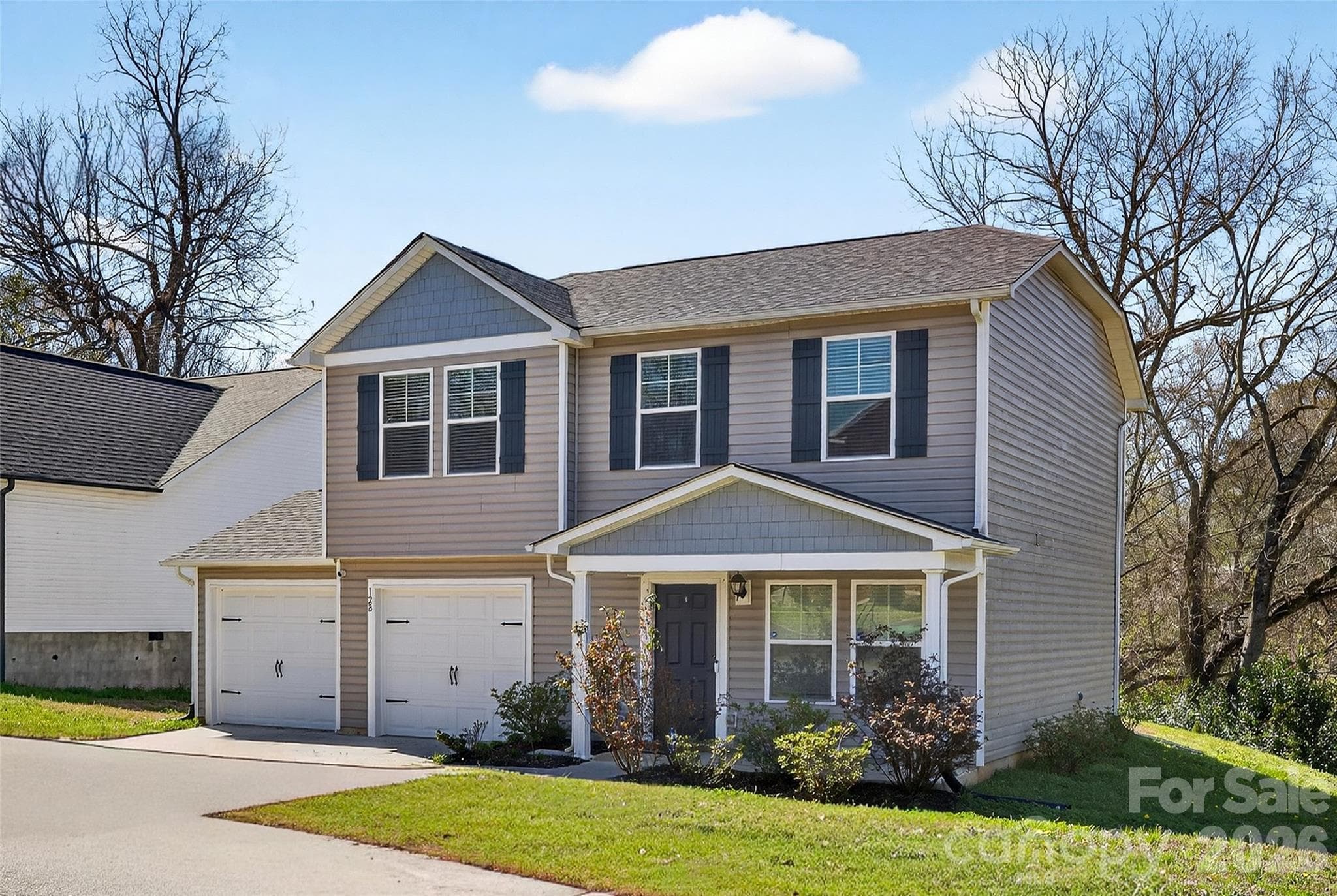 Single Family Residence at 128 Pleasant Hill Street, Lancaster, photo 3 of 26