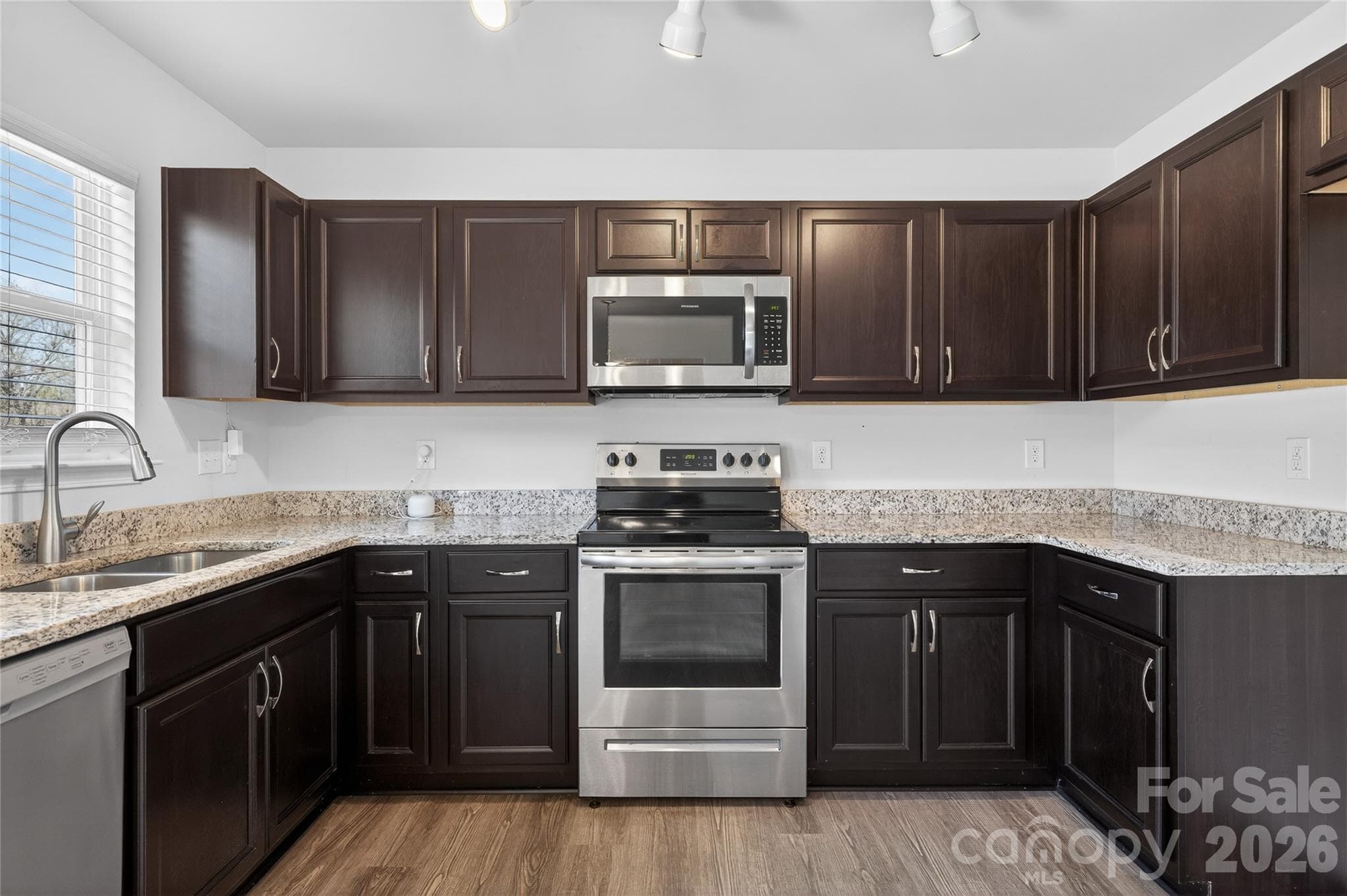 Single Family Residence at 128 Pleasant Hill Street, Lancaster, photo 6 of 26