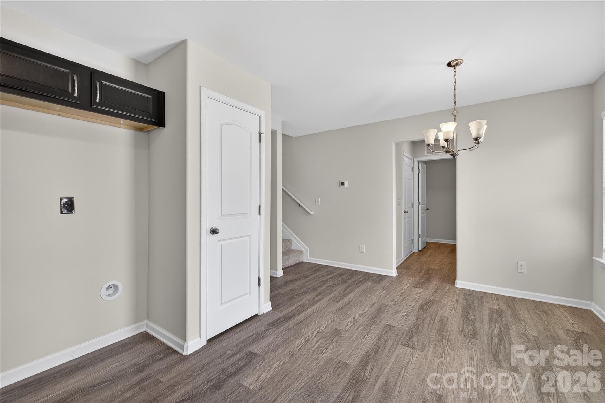 Single Family Residence at 128 Pleasant Hill Street, Lancaster, photo 9 of 26