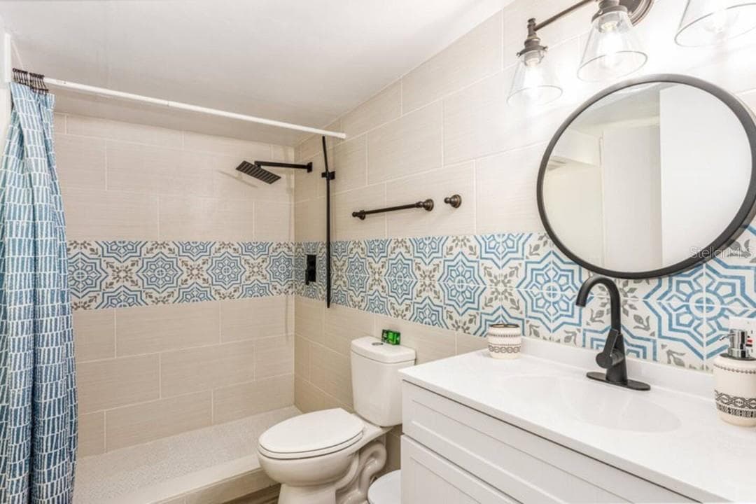 Single Family Residence at 1214 N PINE HILLS RD, ORLANDO, photo 16 of 36