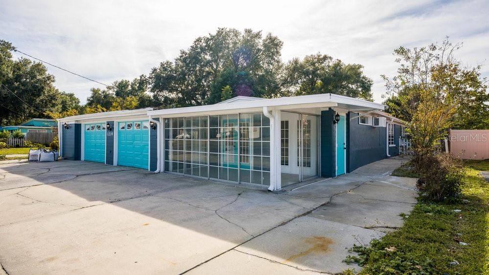 Single Family Residence at 1214 N PINE HILLS RD, ORLANDO, photo 24 of 36