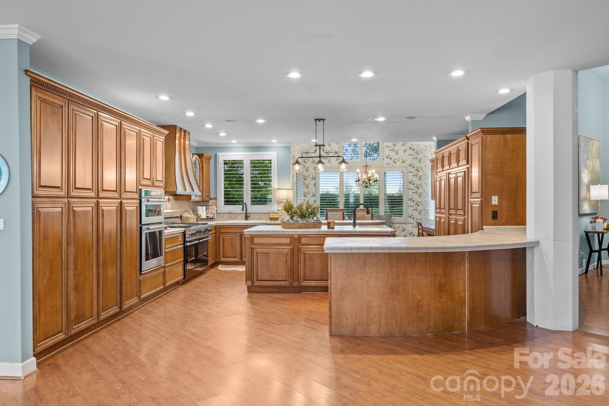 Single Family Residence at 1890 Yacht Club Drive, Denver, photo 10 of 32