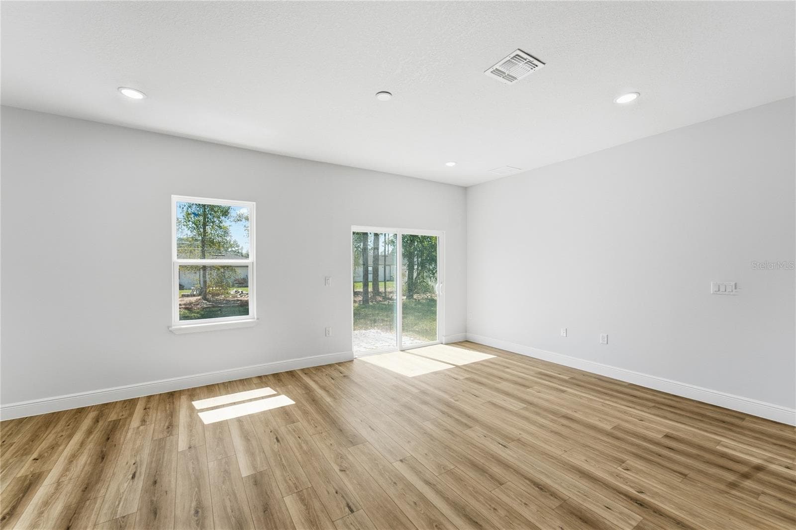 Single Family Residence at 12797 SW 58TH CIR, OCALA, photo 10 of 39