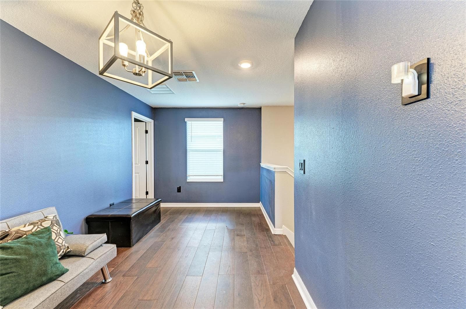 Single Family Residence at 17112 YELLOW PINE ST, WIMAUMA, photo 23 of 48