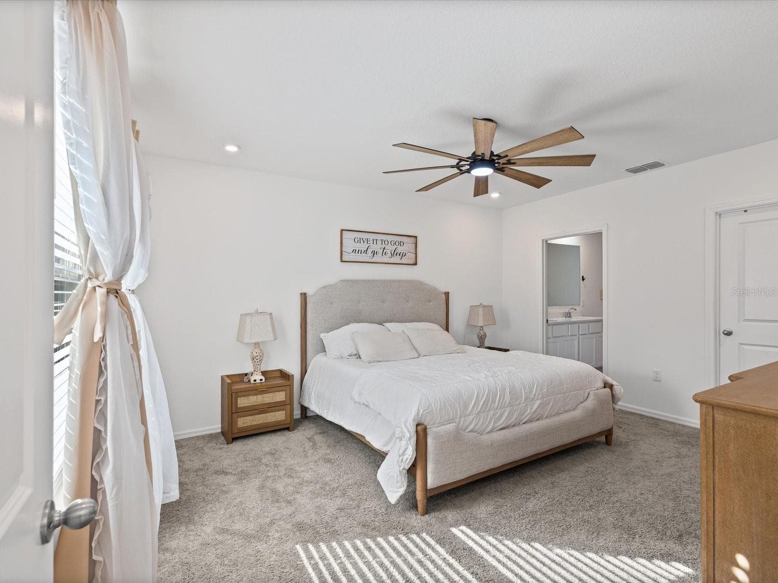 primary bedroom - 16334 FROST BIRD RD, WEEKI WACHEE