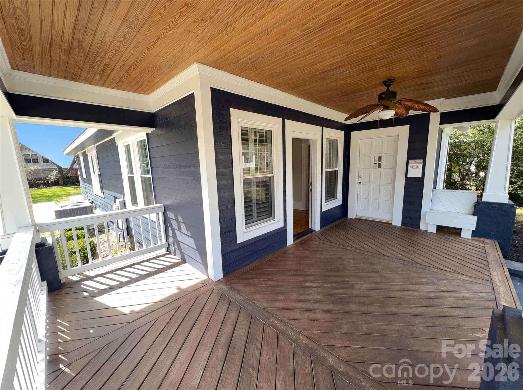 Single Family Residence at 1108 Herrin Avenue, Charlotte, photo 7 of 31