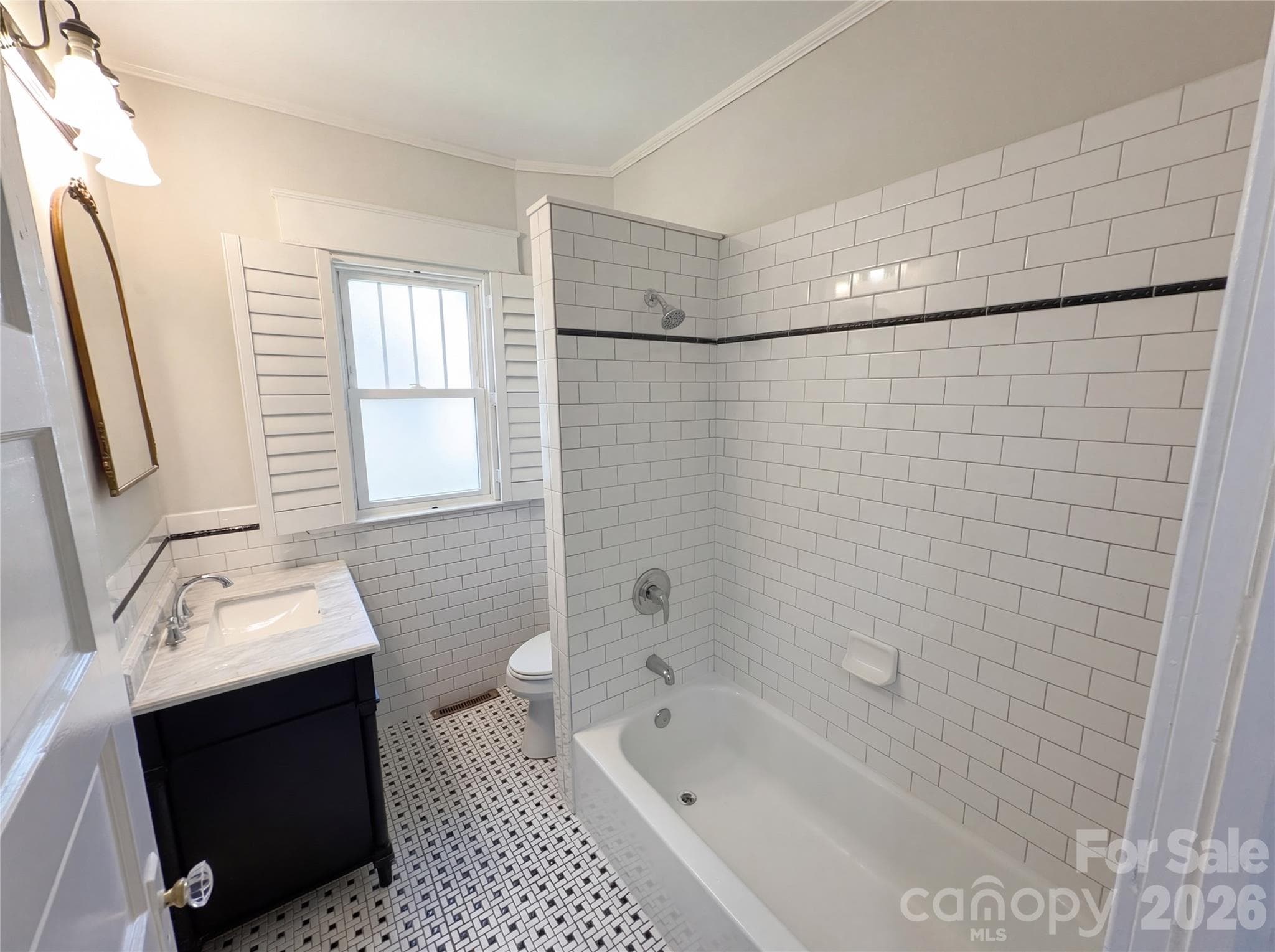 Single Family Residence at 1108 Herrin Avenue, Charlotte, photo 10 of 31