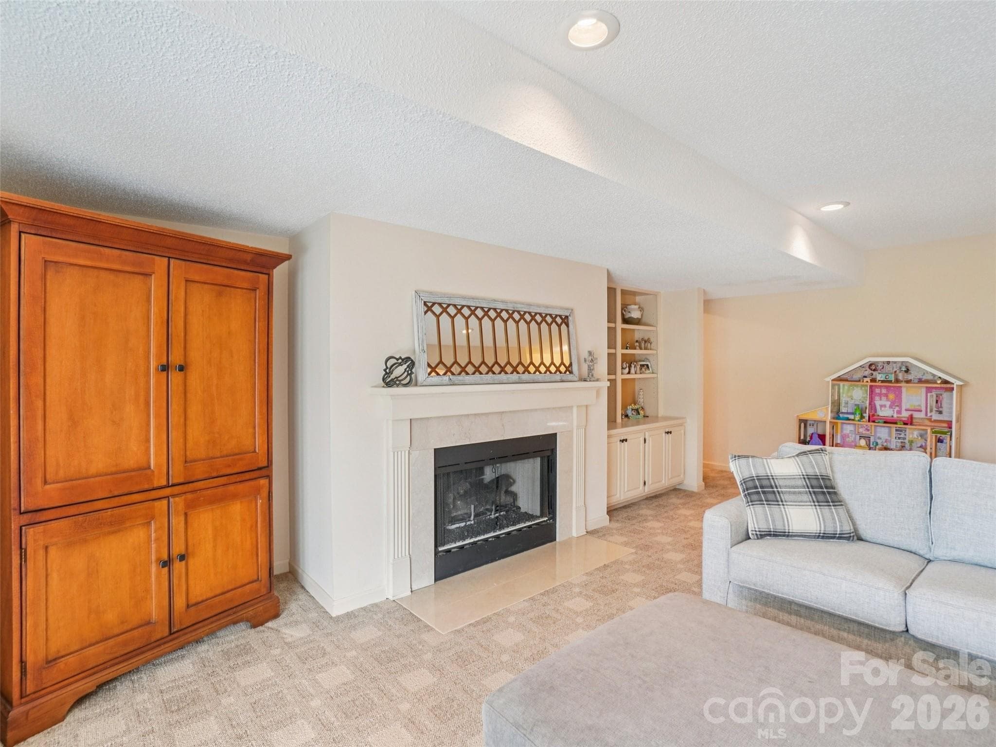 Single Family Residence at Weaverville, photo 9 of 45
