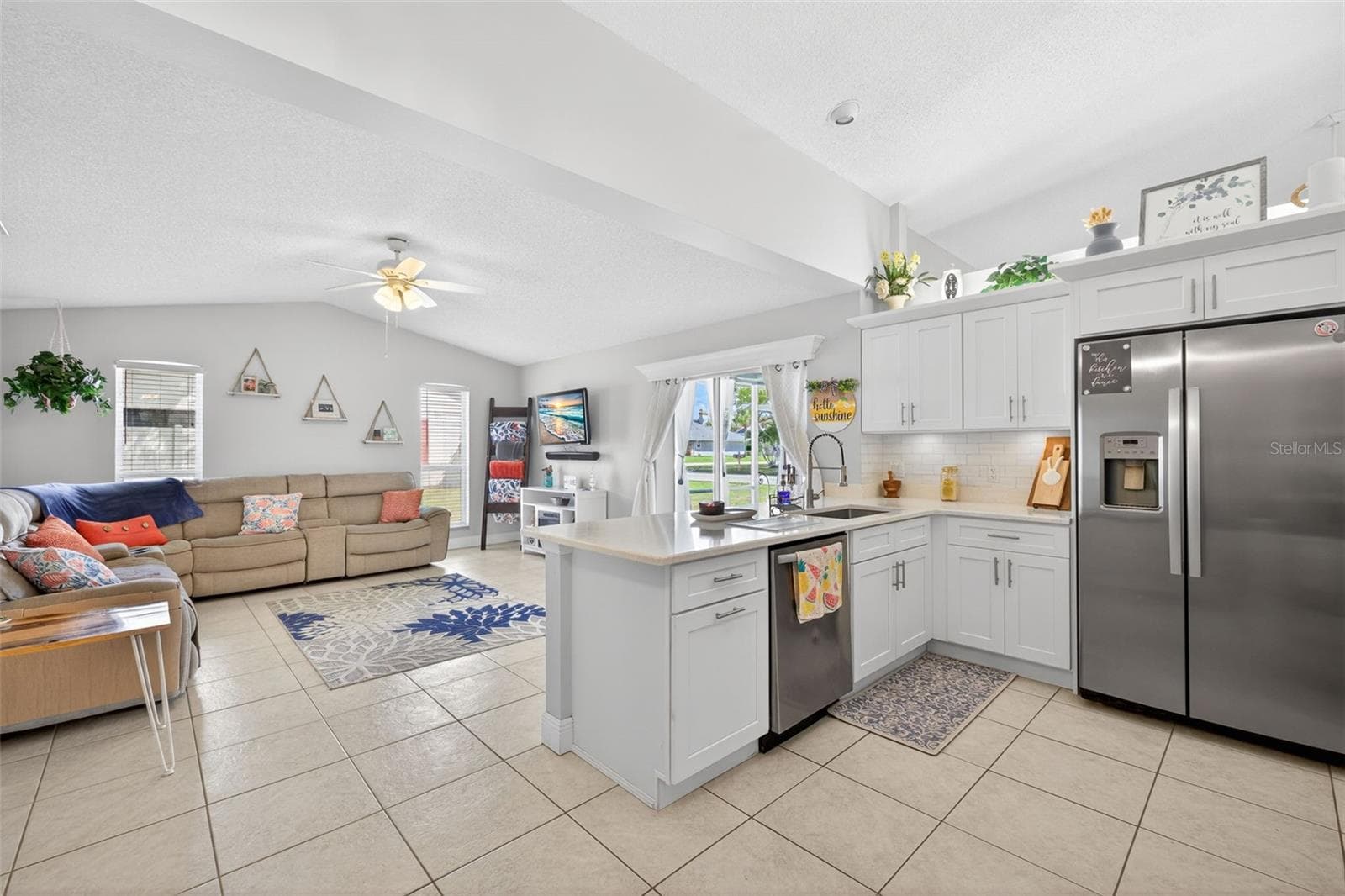 Great Room - 3907 57TH PL E, BRADENTON