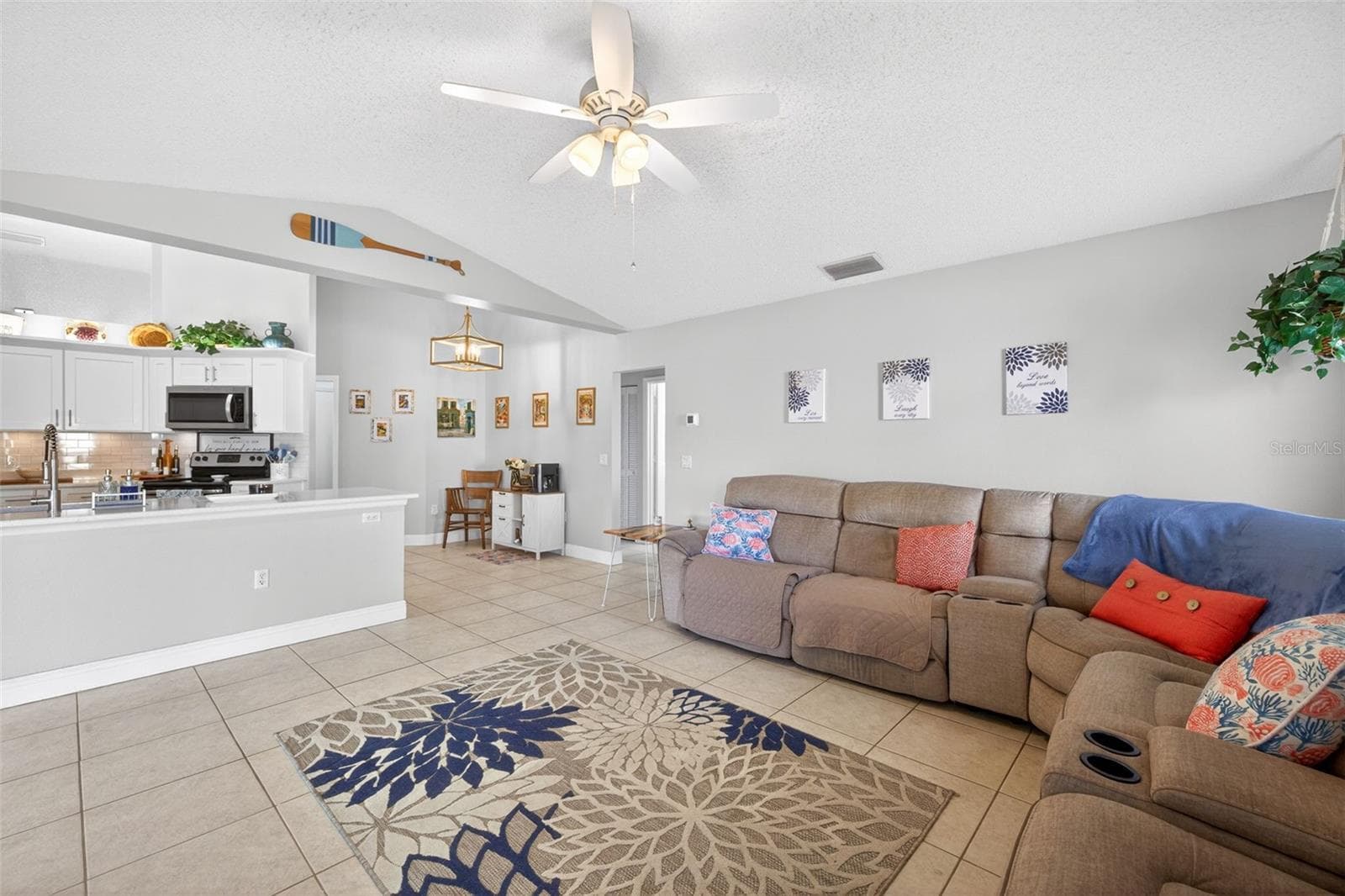 Family Room - 3907 57TH PL E, BRADENTON
